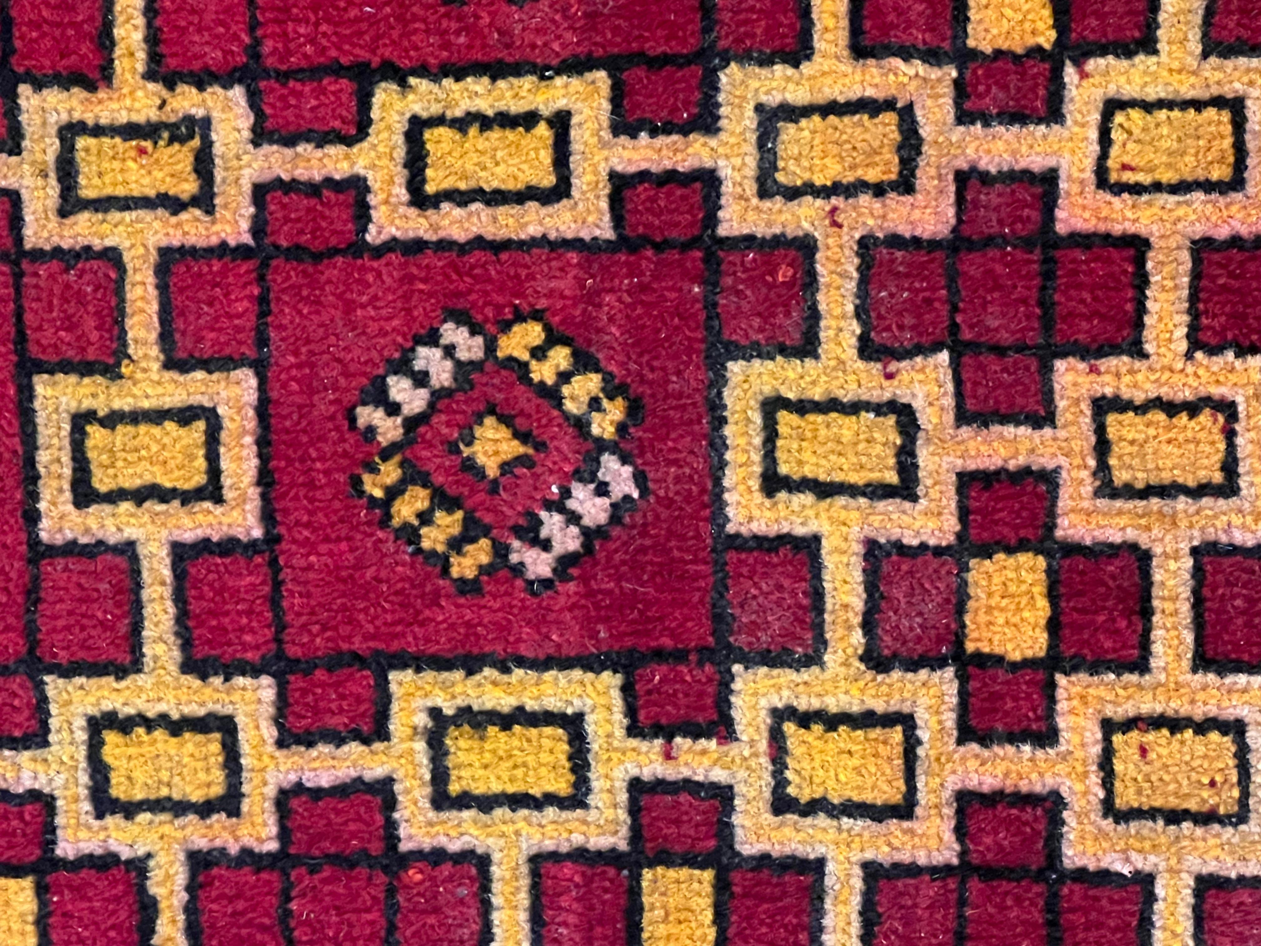 XXth Century Berber Carpet Ouarzate Red and Yellow, ca 1950 For Sale 1