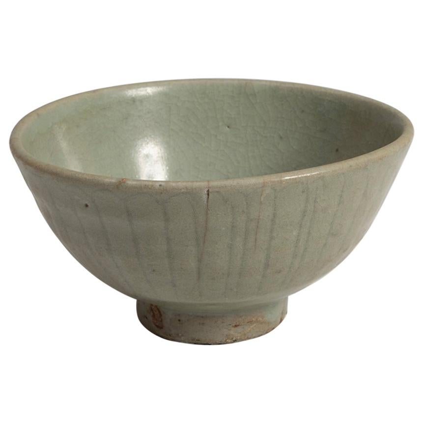 20th Century Chinese Celadon Porcelain Rice Bowl in Song Dynasty Style