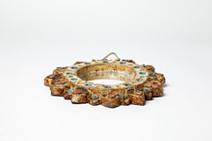 Miroir mural en céramique colorée au design du XXe siècle par Vallauris Les argonautes 1950