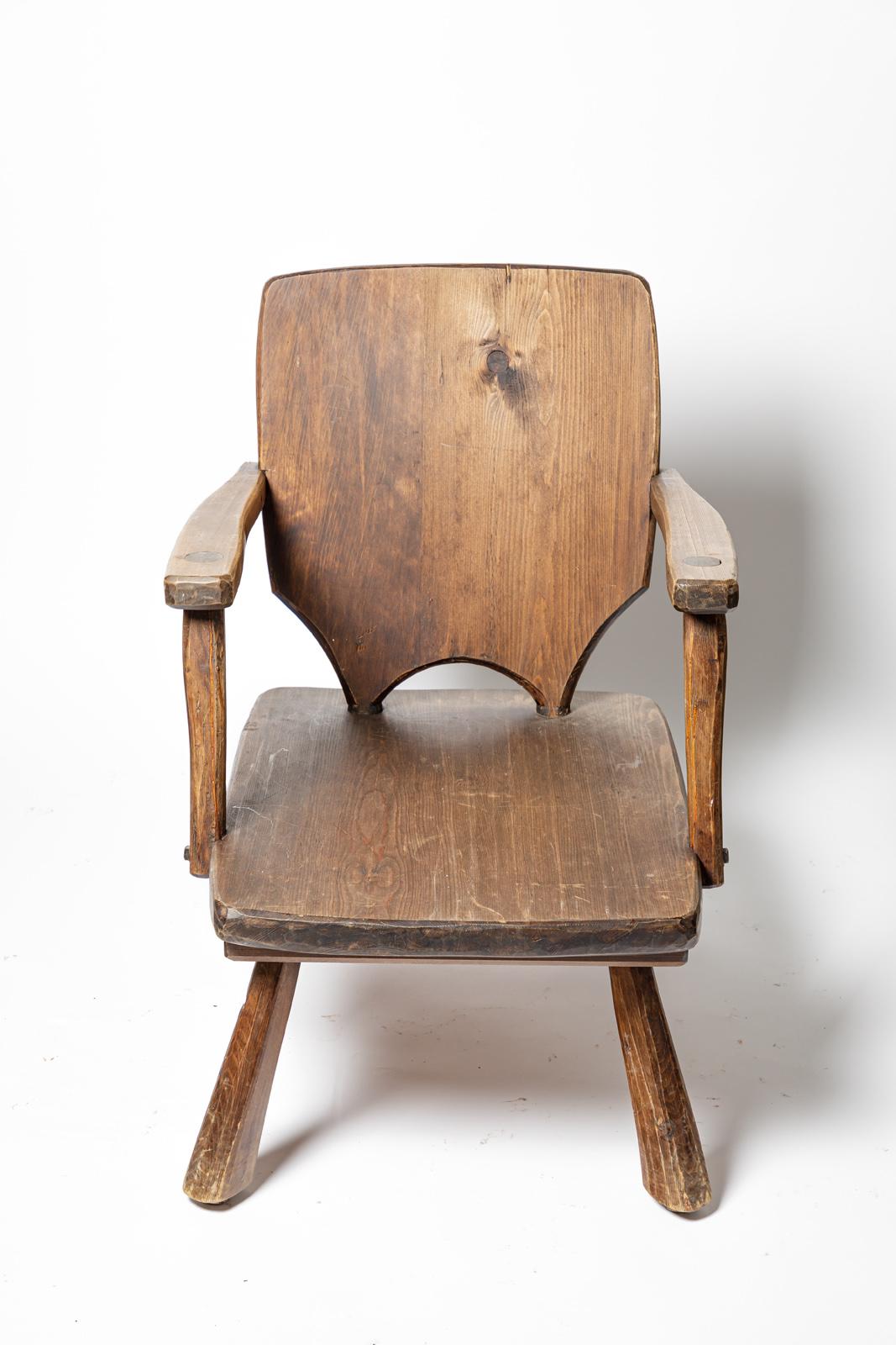 XXth Century Large Brutalist Wood French Handmade Low Lounge Chair 1970 In Good Condition In Neuilly-en- sancerre, FR