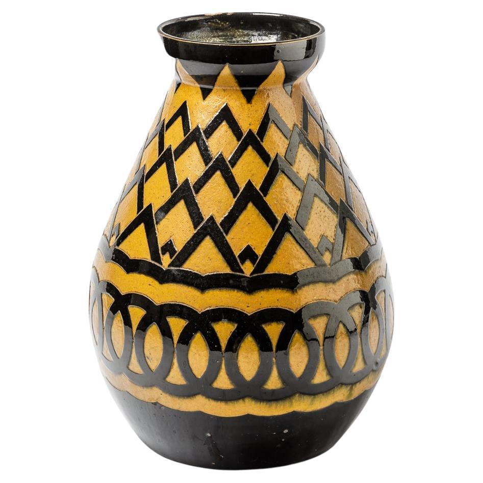 Vase en céramique Art déco orange et noir du 20ème siècle, Grand Sciuz, 1930