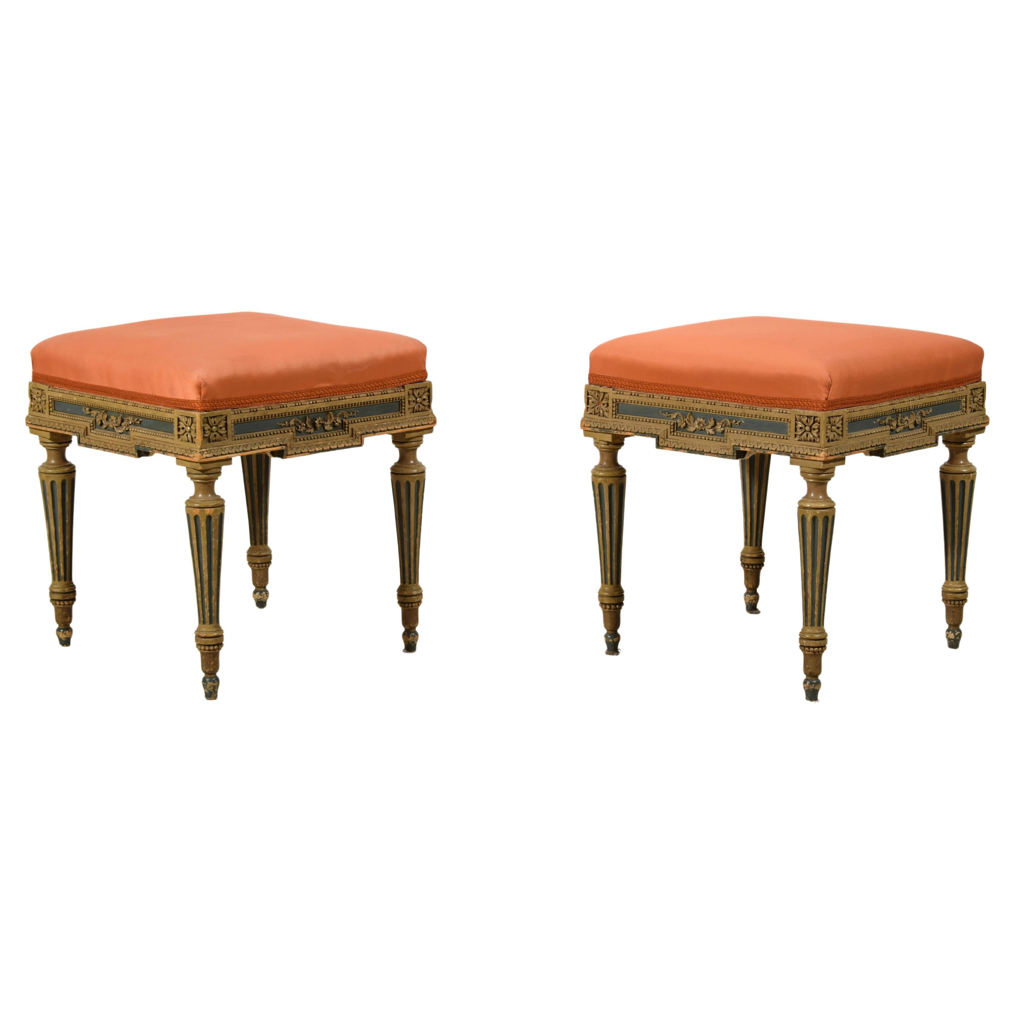 XXth Century, Pair of Italian Neoclassical Style Lacquered Wood Stools For Sale