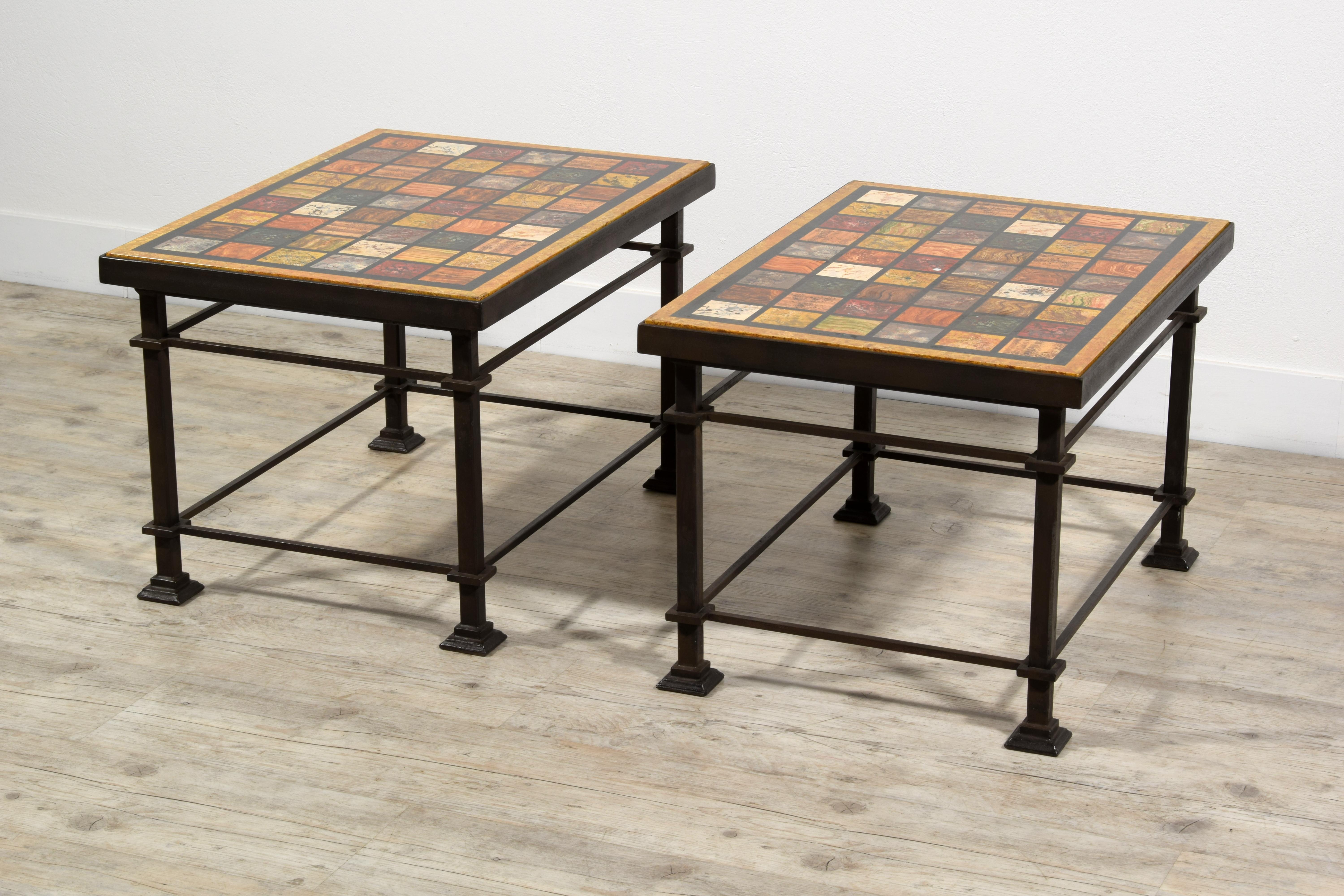XXth Century, Pair of Roman Coffee Tables with Lacquered Wood Top For Sale 13