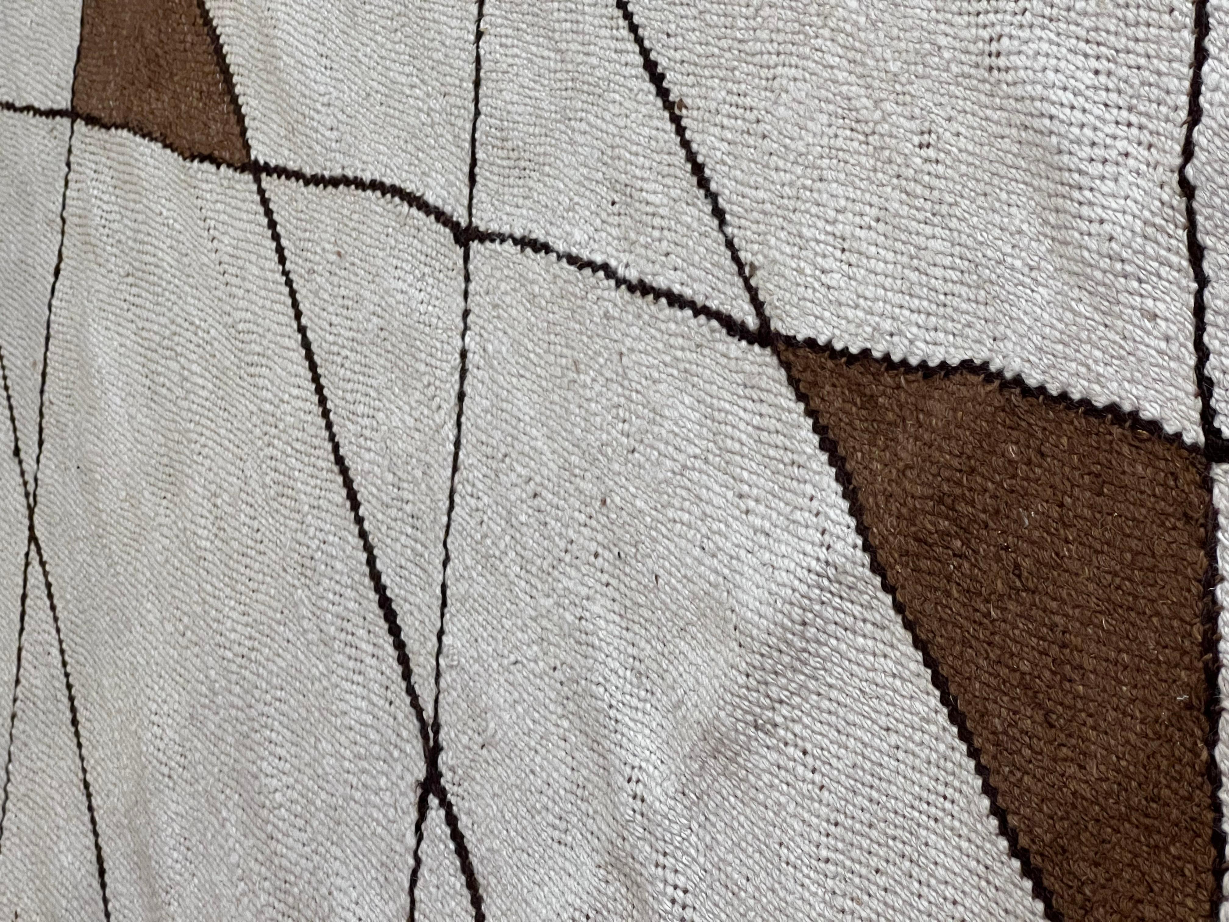 XXth Century White Grey and Brown Geometric Polish Kilim from 70’s For Sale 4