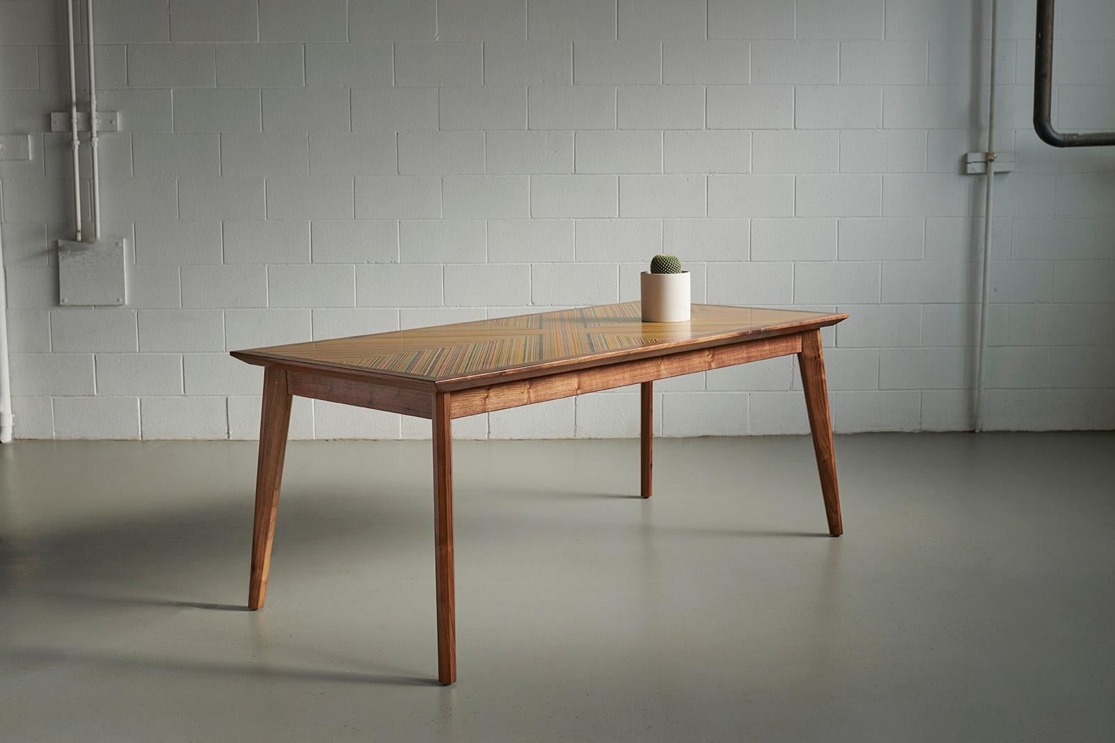 Travail du bois Table de salle à manger 'XY en vente
