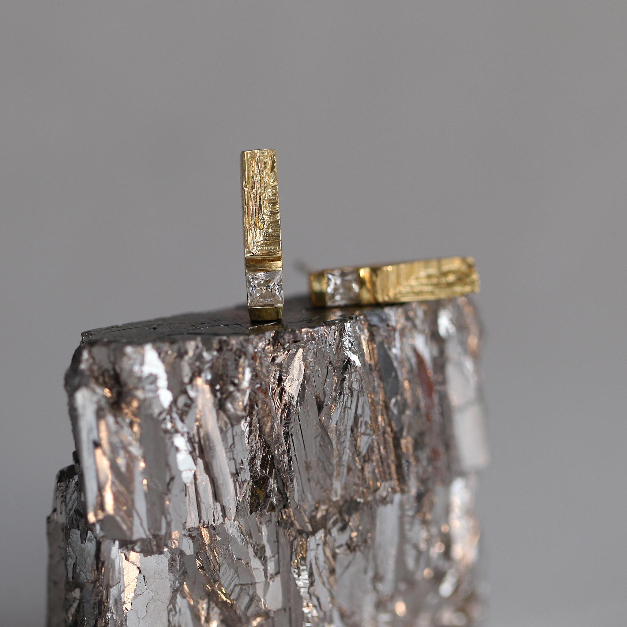 XYZ Lumae 0.36 Carat Diamond Gold Modernist Stud Earrings For Sale 1