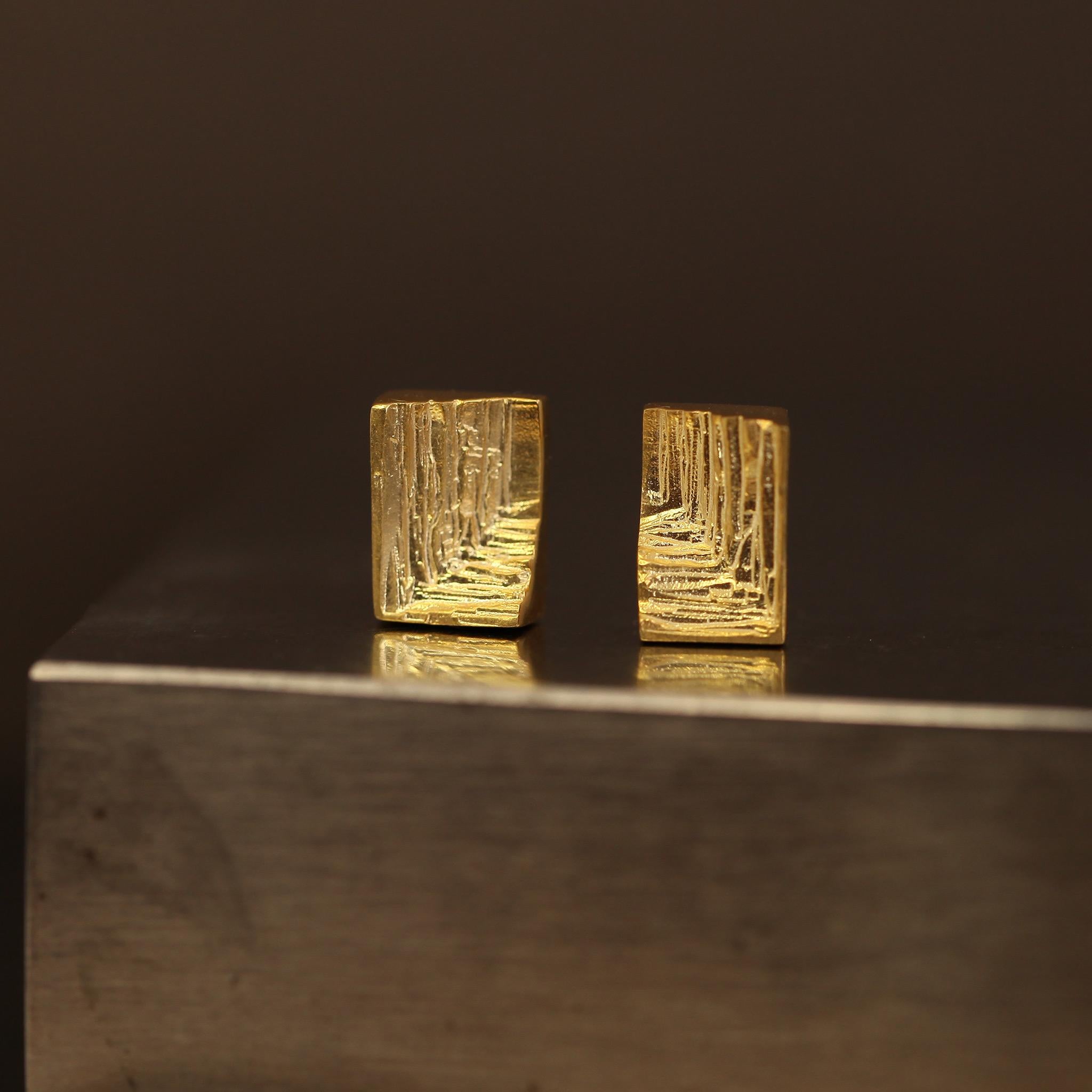 XYZ Modul Modernist 18 Karat Gold Statement Earrings - Agata Karwowska For Sale 1