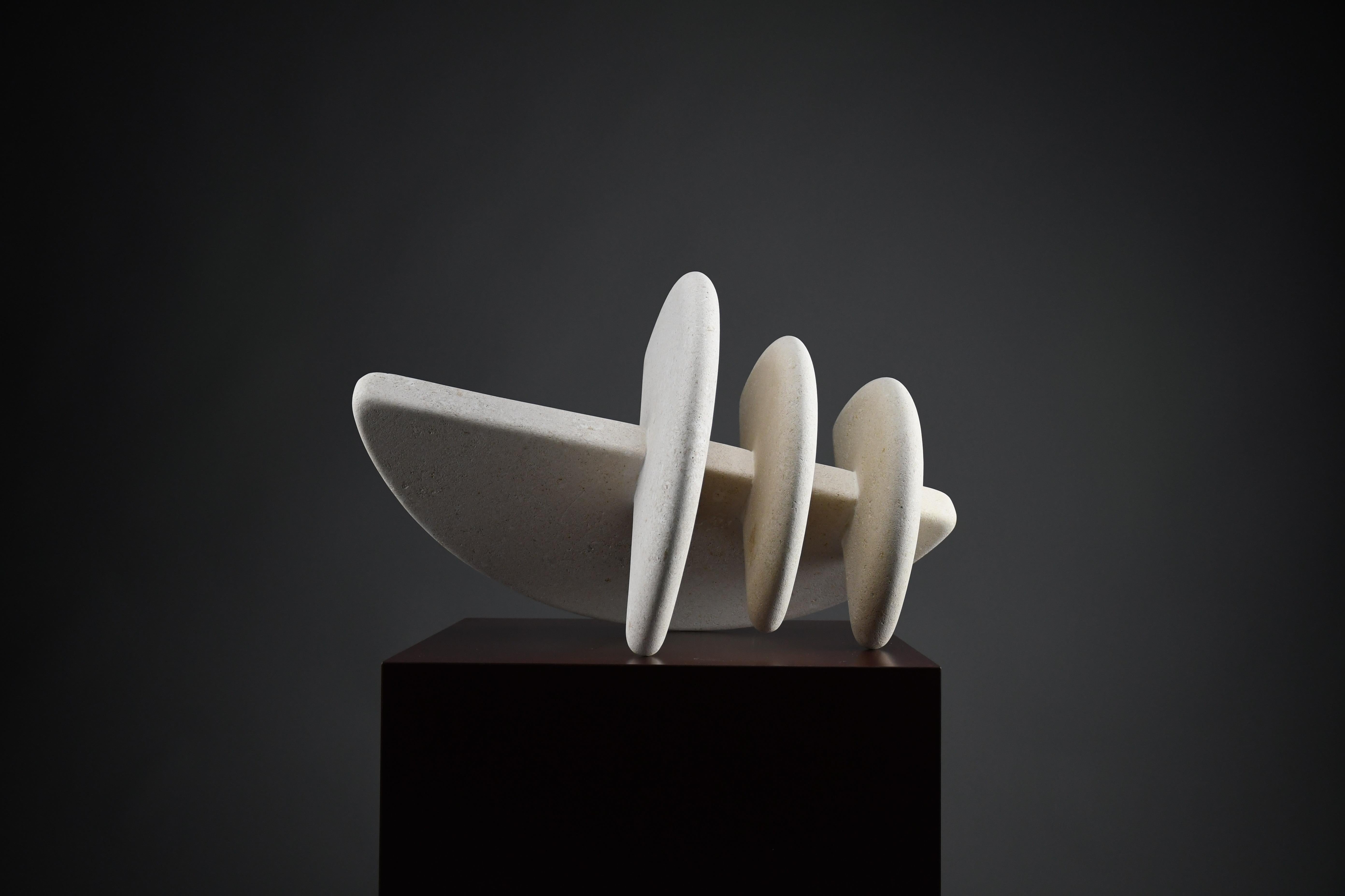 “XYZ4” by Alberto Cabiddu – A Harmonic Dialogue in Stone (1999) im Angebot 4