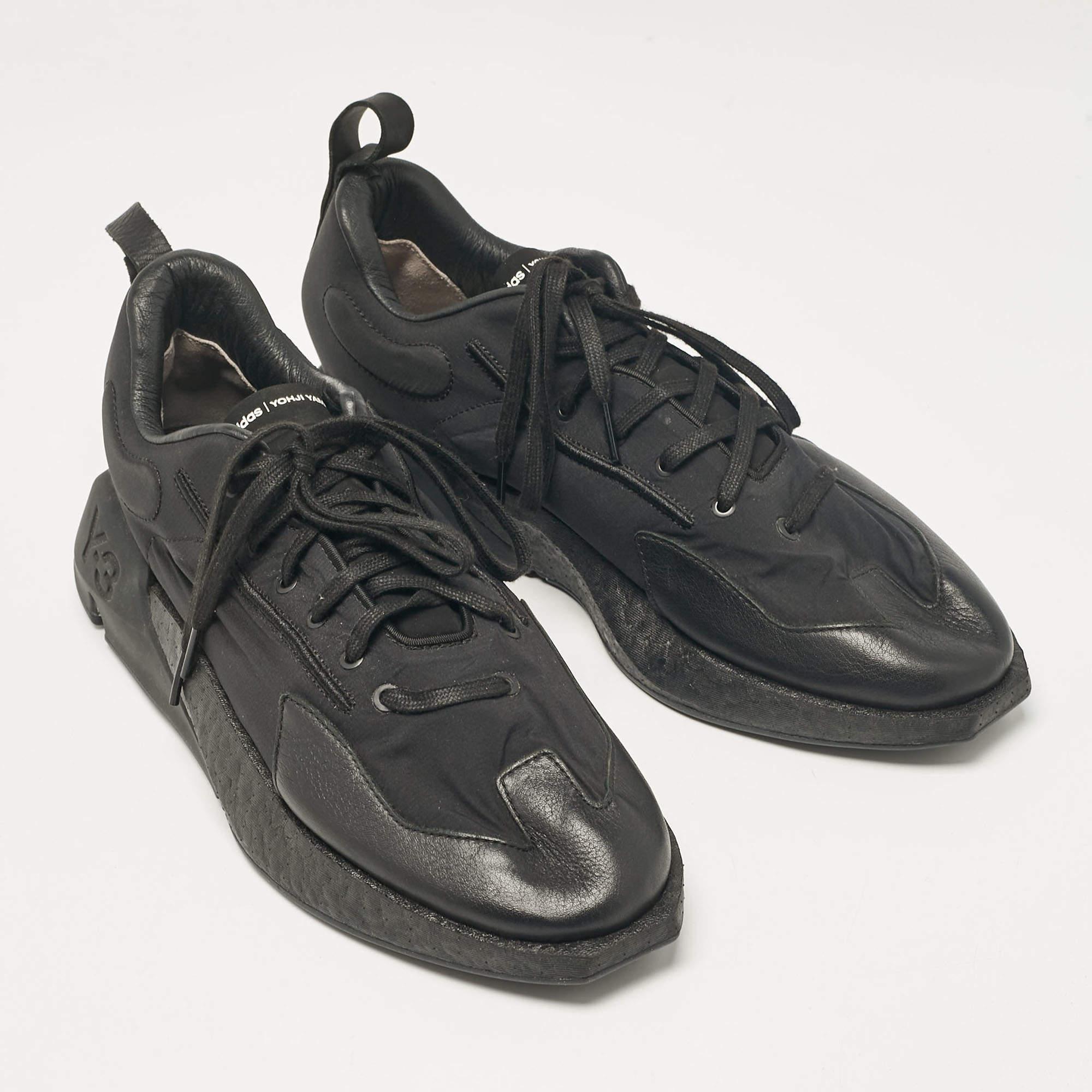 Men's Y-3 Black Leather and Nylon Low Top Sneakers Size 42.5 For Sale