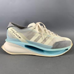 Y-3 Sport-Sneaker aus Mesh, Größe 9,5, weiß mit hellblauen Streifen