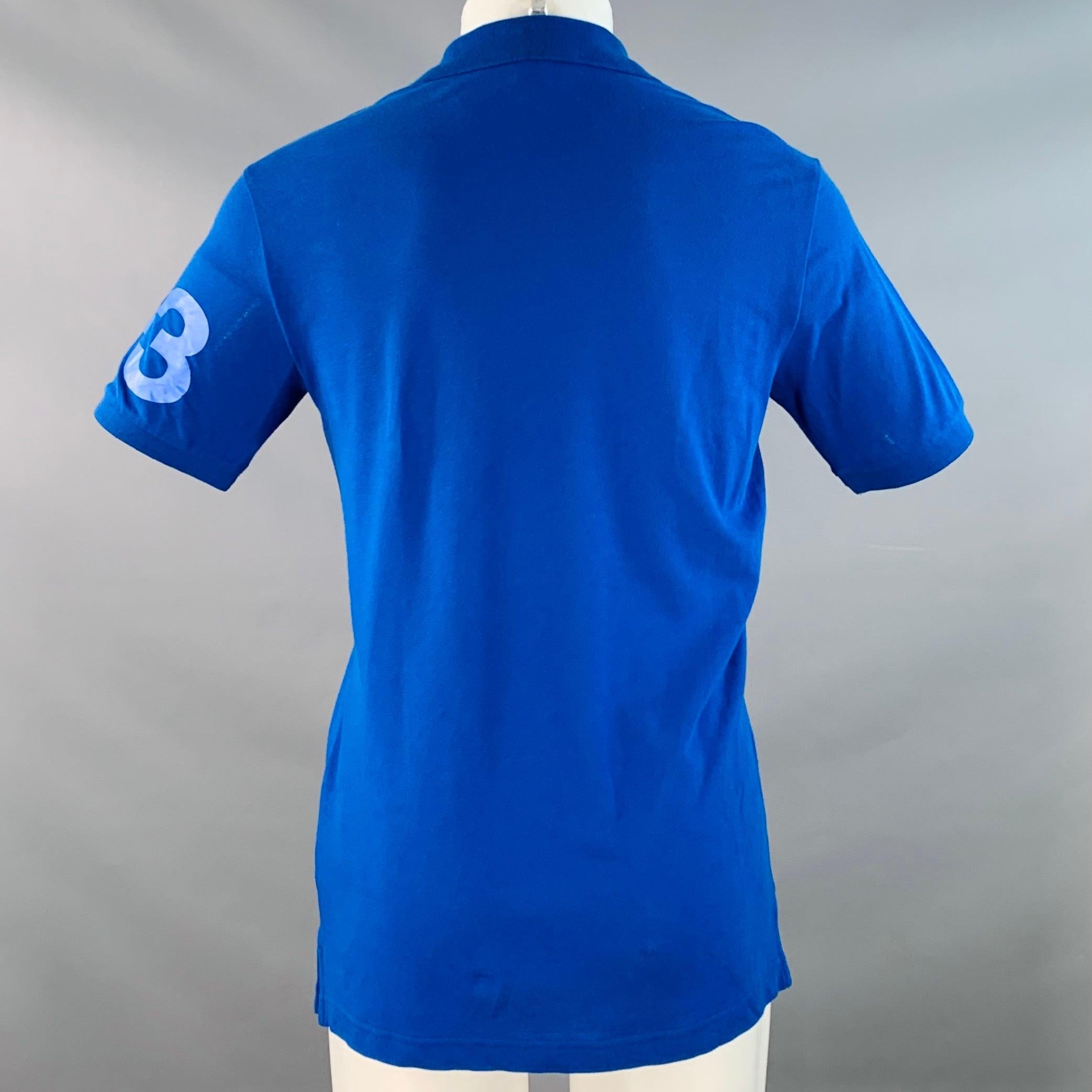 Polo Y-3 taglia M in cotone blu con logo a mezza abbottonatura In condizioni ottime in vendita a San Francisco, CA