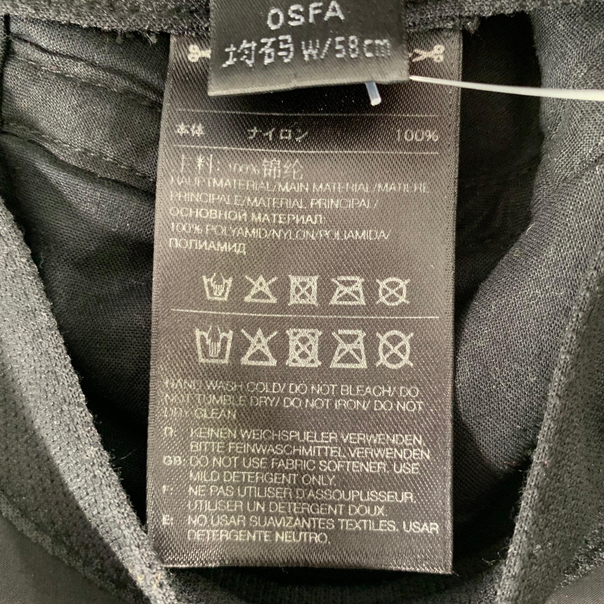 Y-3 Größe One Size Schwarzer gesteppter Polyamid-Hut im Angebot 5