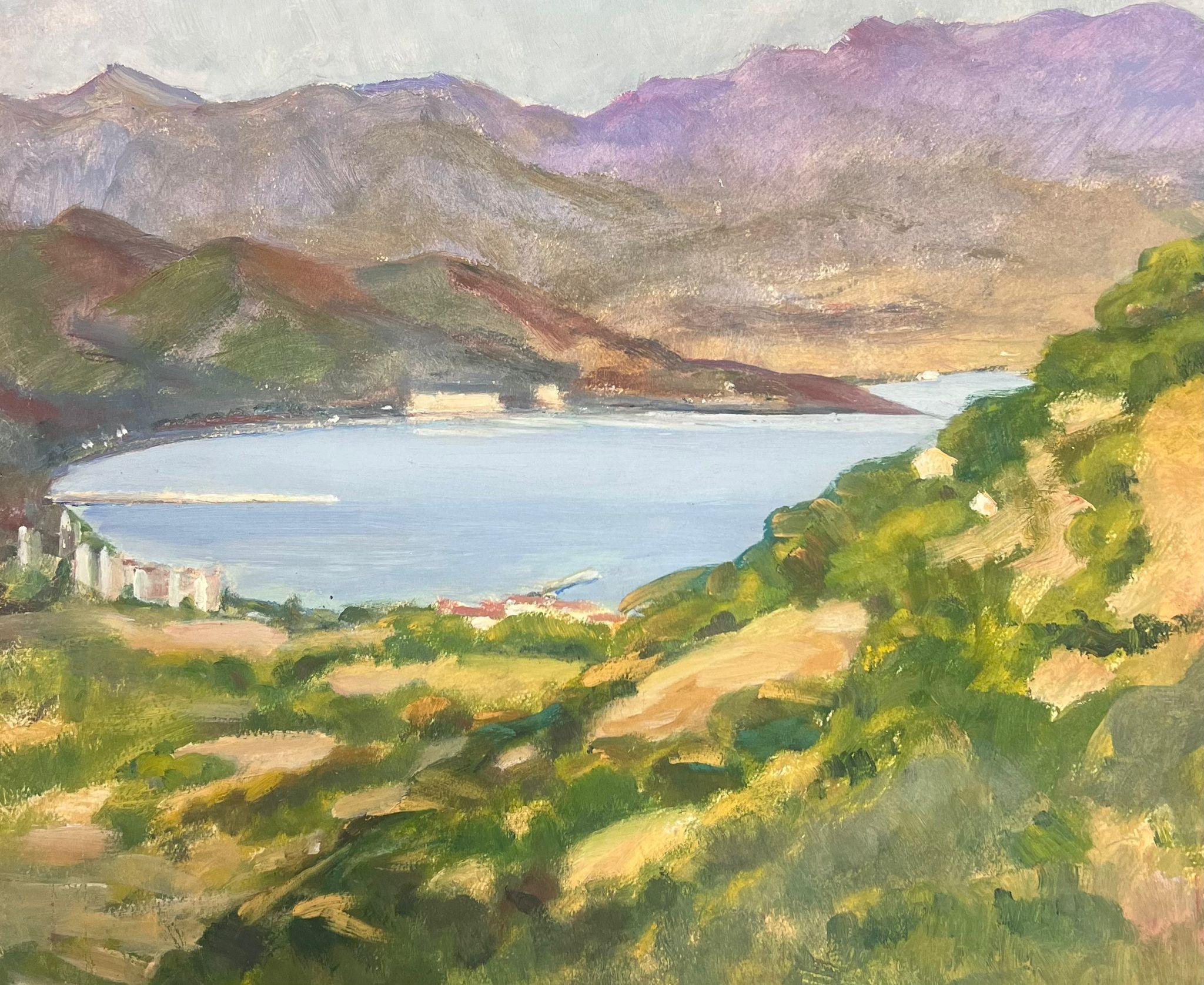 1930's French Impressionist Mountains Surrounding The Blue Sea Landschaft (Braun), Landscape Painting, von Y. Blanchon