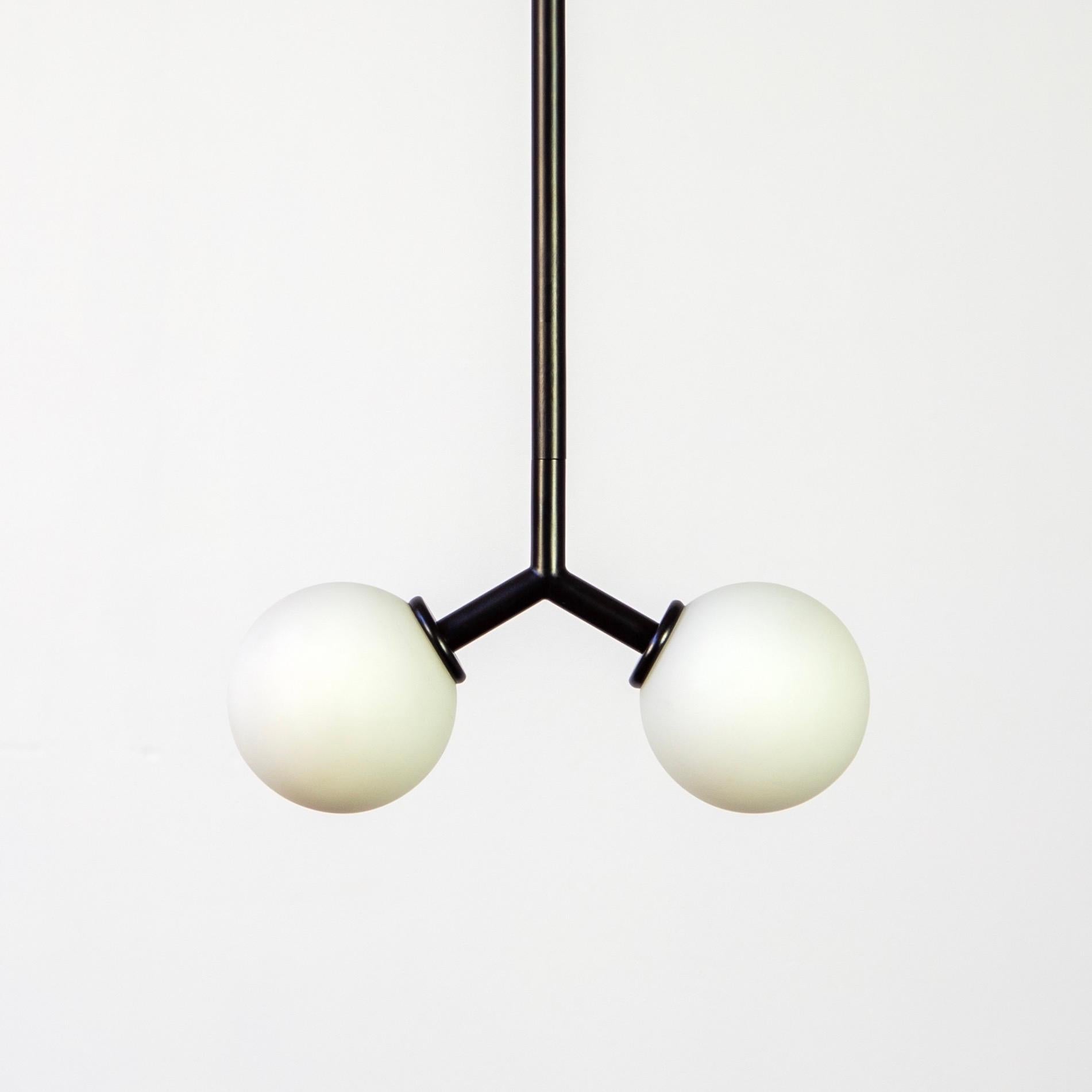Moderno Mini lampada a sospensione Y, di Research.Lighting, nera, vetro da 3 pollici, su ordinazione in vendita