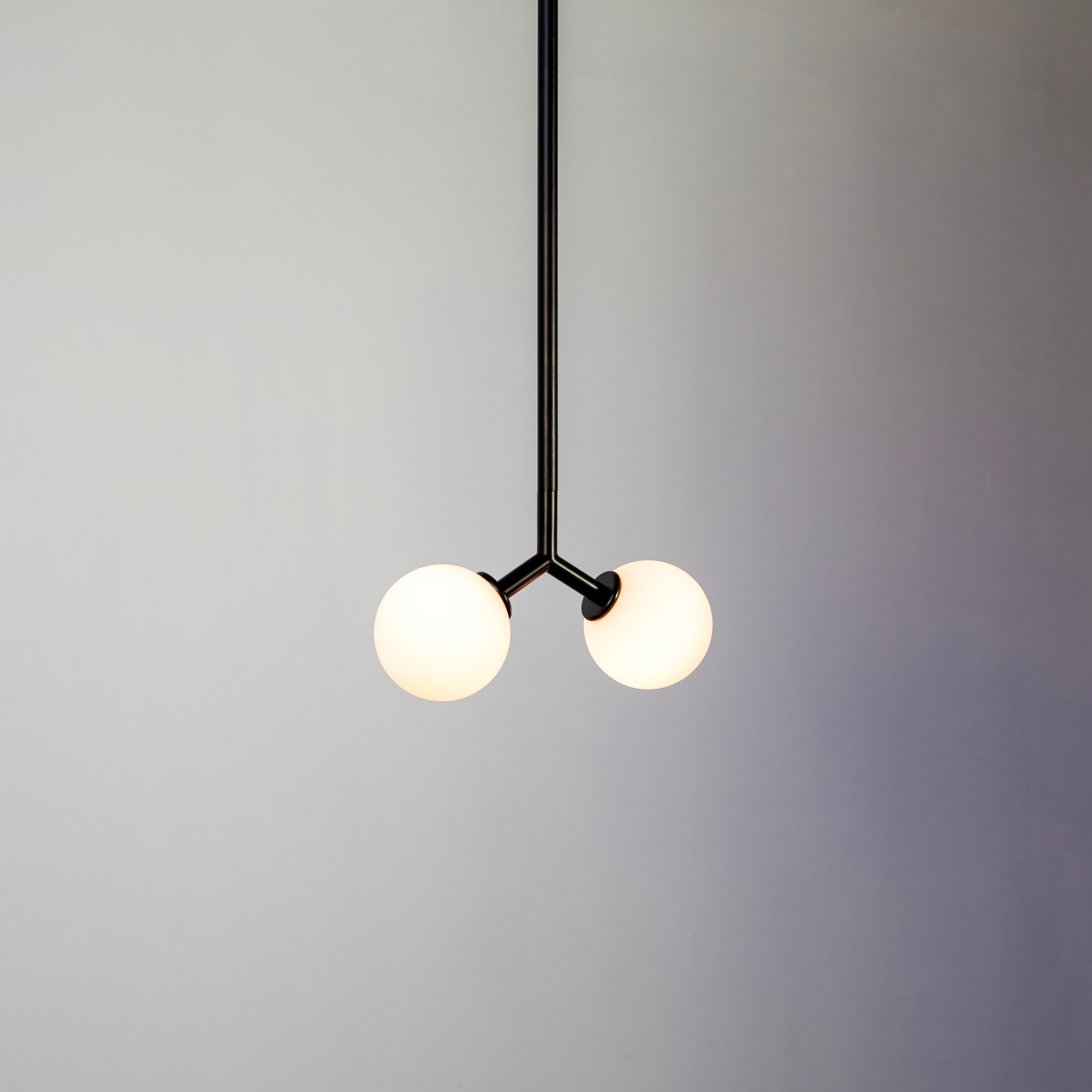 Metallo Mini lampada a sospensione Y, di Research.Lighting, nera, vetro da 3 pollici, su ordinazione in vendita