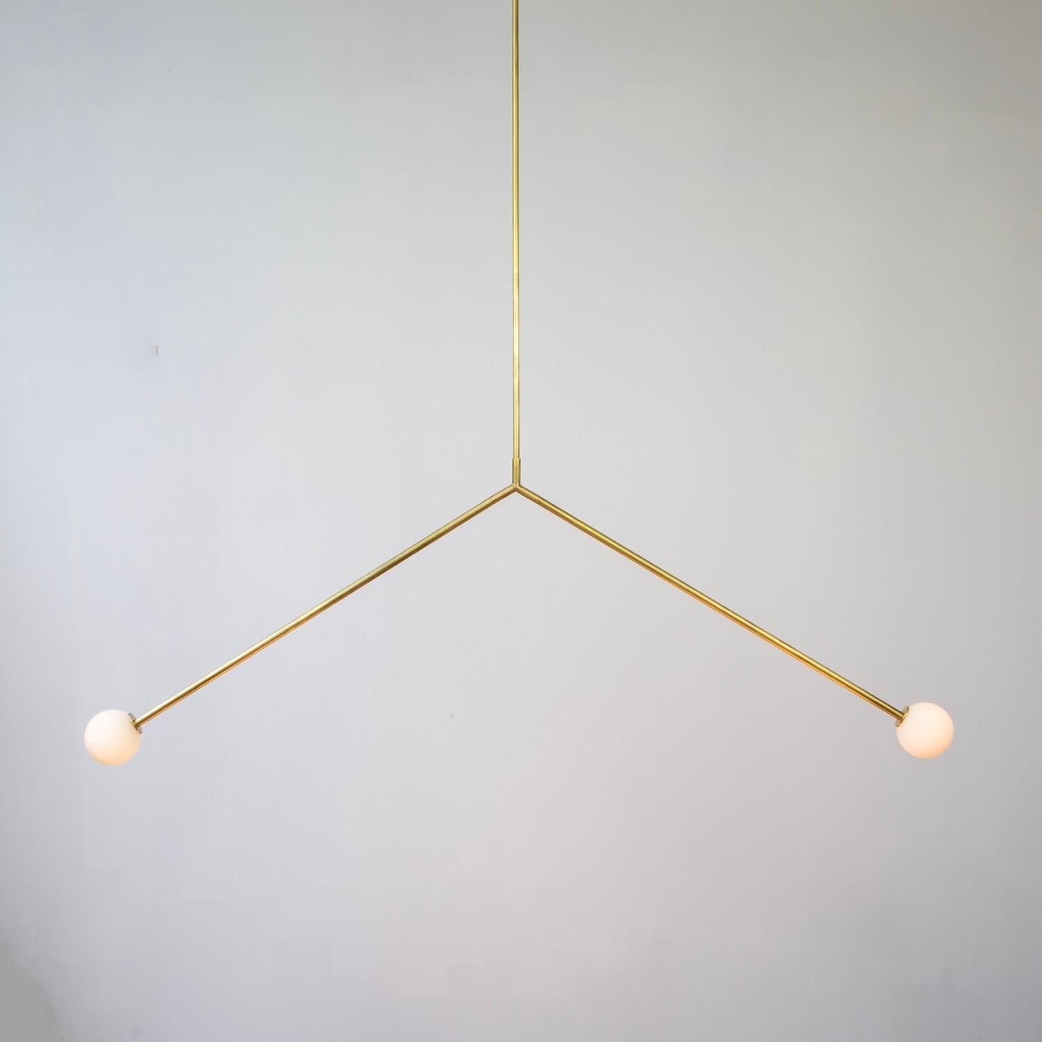 Moderne Lampe suspendue Y, Medium, par RESEARCH Lighting, laiton, verre 3po, fait sur commande en vente
