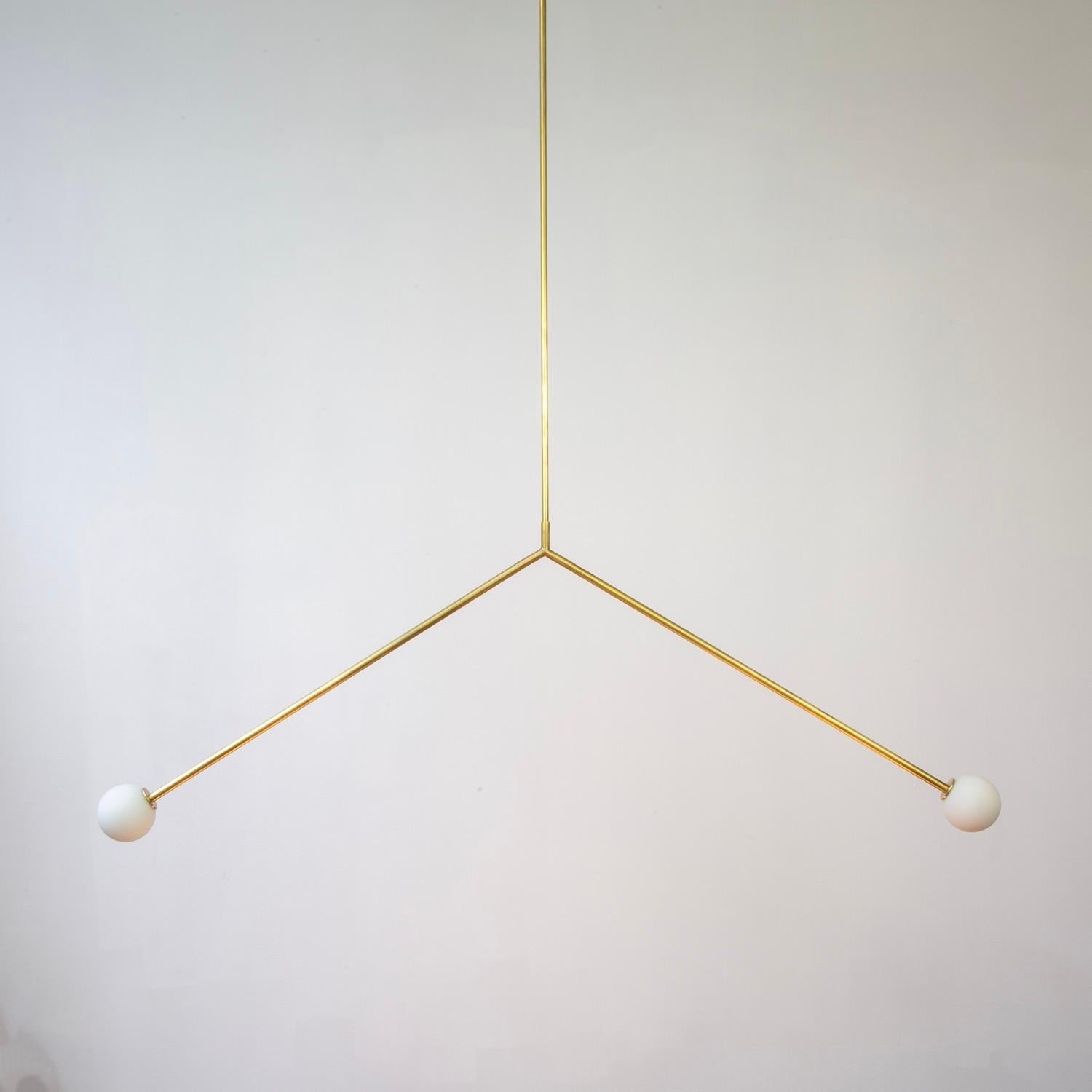 XXIe siècle et contemporain Lampe suspendue Y, Medium, par RESEARCH Lighting, laiton, verre 3po, fait sur commande en vente