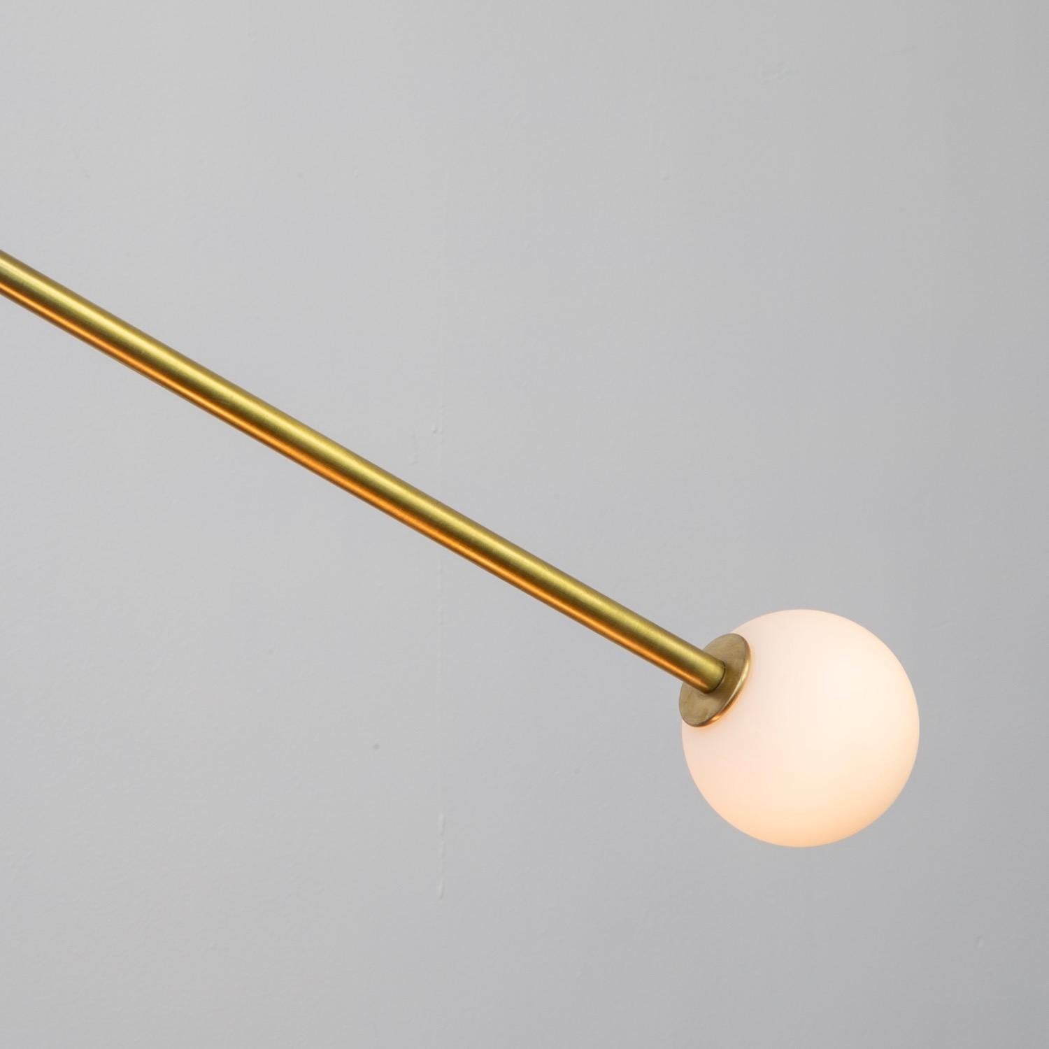 Lampe suspendue Y, Medium, par RESEARCH Lighting, laiton, verre 3po, fait sur commande en vente 2