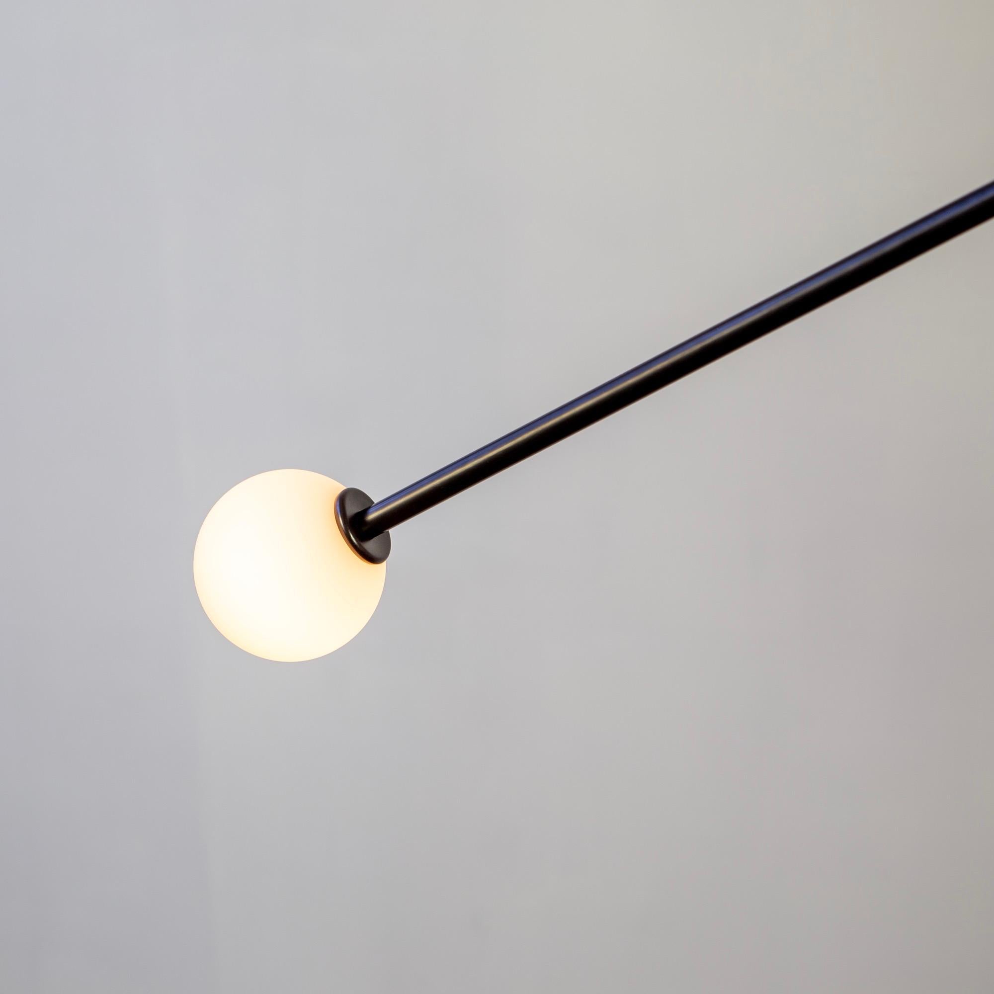 XXI secolo e contemporaneo Lampada a sospensione Y, piccola, di Research.Lighting, nera, vetro da 3 pollici, su ordinazione in vendita