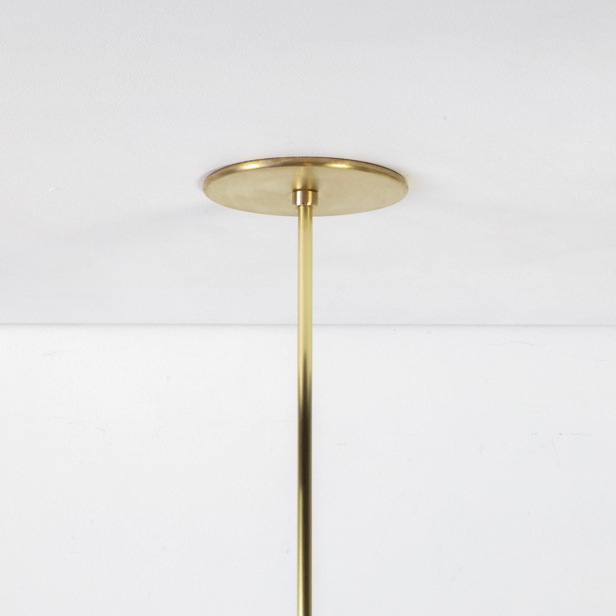 Metallo Lampada a sospensione Y, piccola, di Research.Lighting, ottone, vetro da 3 pollici, su ordinazione in vendita