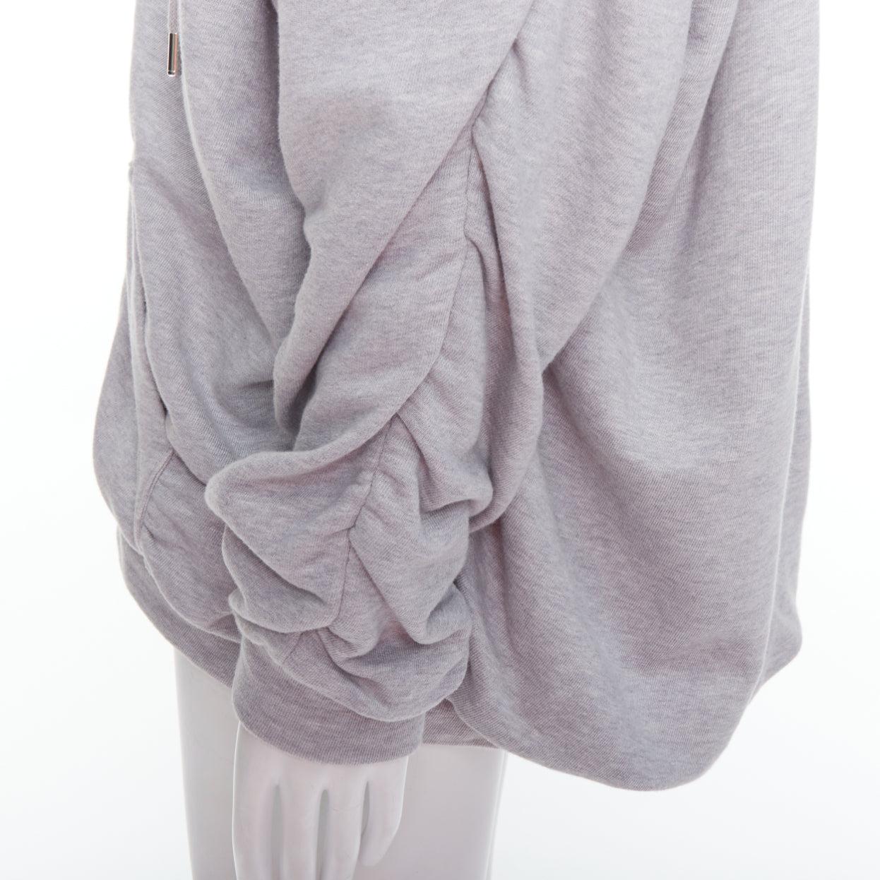 Y PROJECT grey cotton nude jersey lined gathered sleeves hoodie S
Reference: PRCG/A00025
Brand: Y Project
Material: Cotton, Blend
Color: Grey, Nude
Pattern: Solid
Closure: Zip
Lining: Nude Fabric
Extra Details: Nude jersey lined.
Made in: