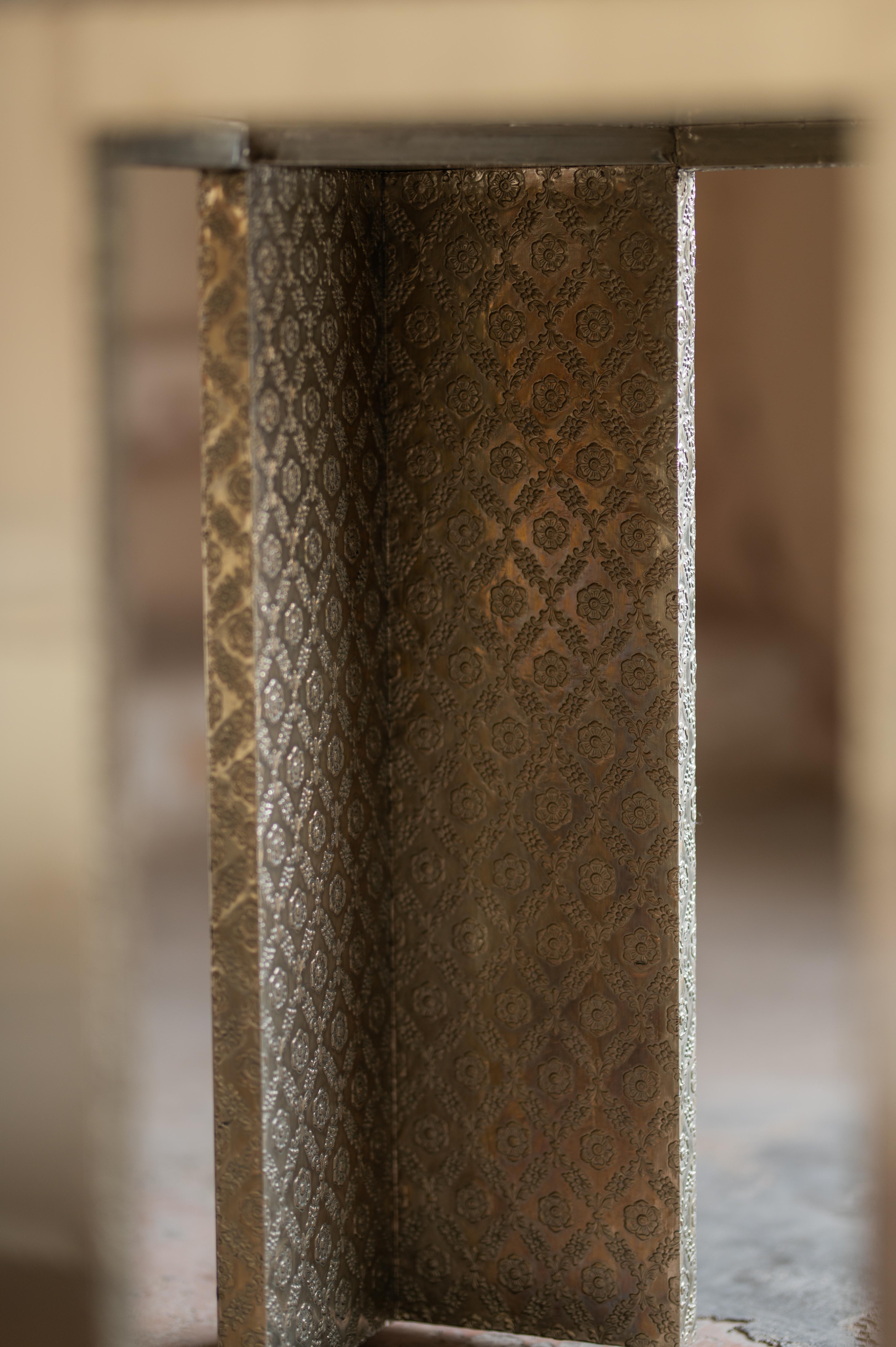 Tavolo quadrato Y in Argento Tedesco Spazzolato di Evam In condizioni Nuovo in vendita a Geneve, CH