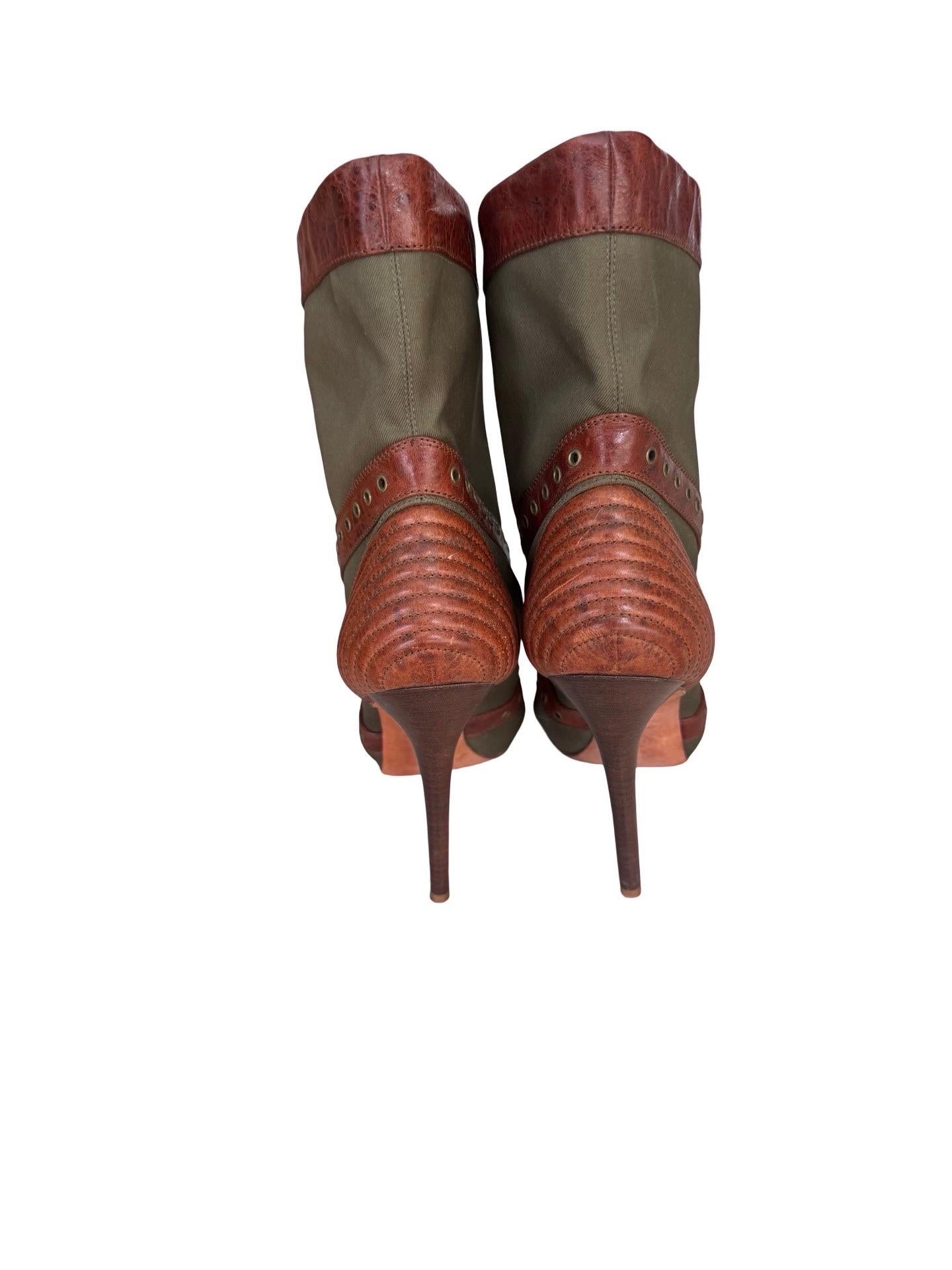 Y2K Alexander McQueen Canvas Booties In Good Condition For Sale In Miami, FL