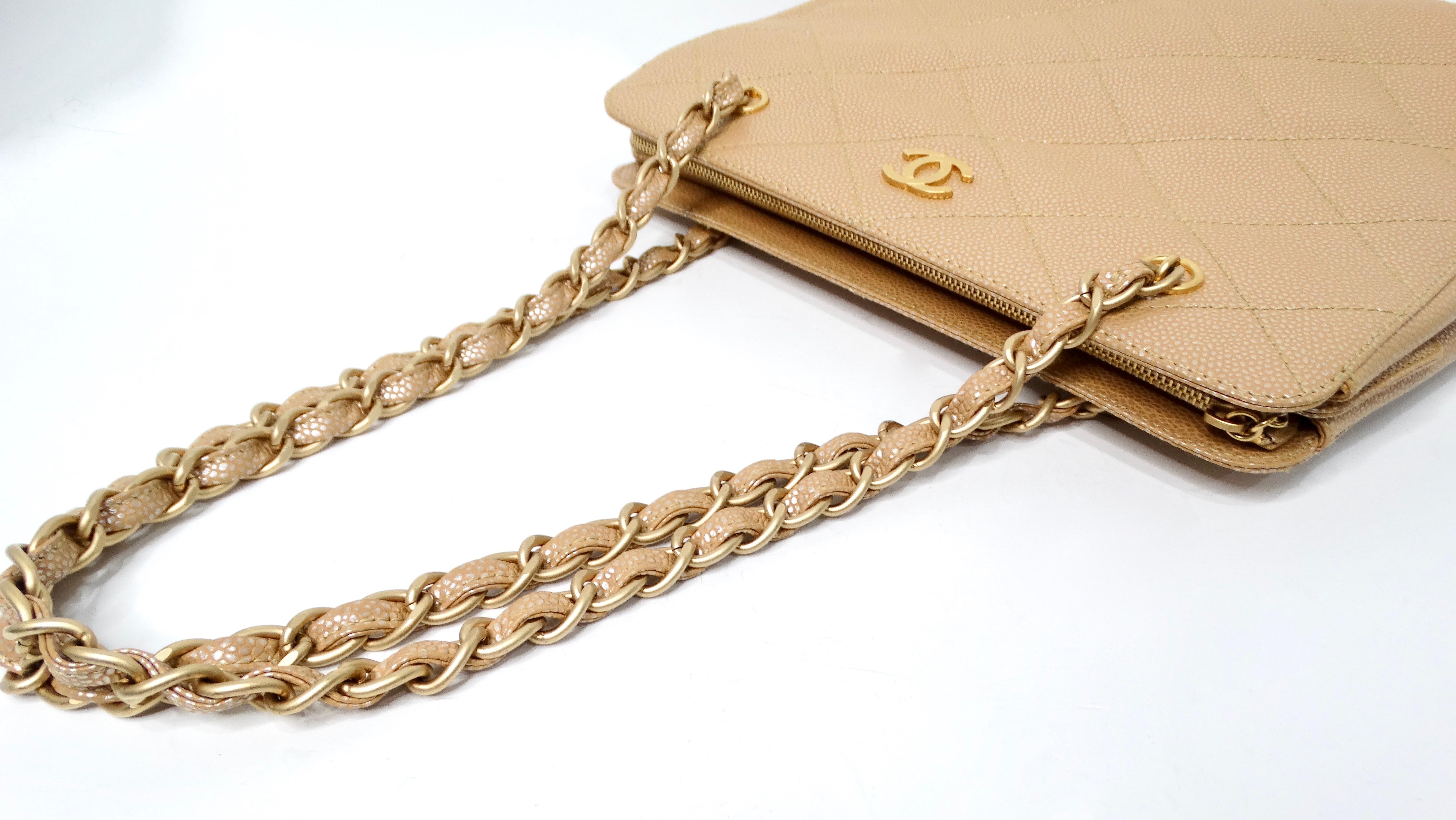 Y2K Chanel Beige Pearlescent Caviar Leather Handbag With Gold-Tone Hardware For Sale 6