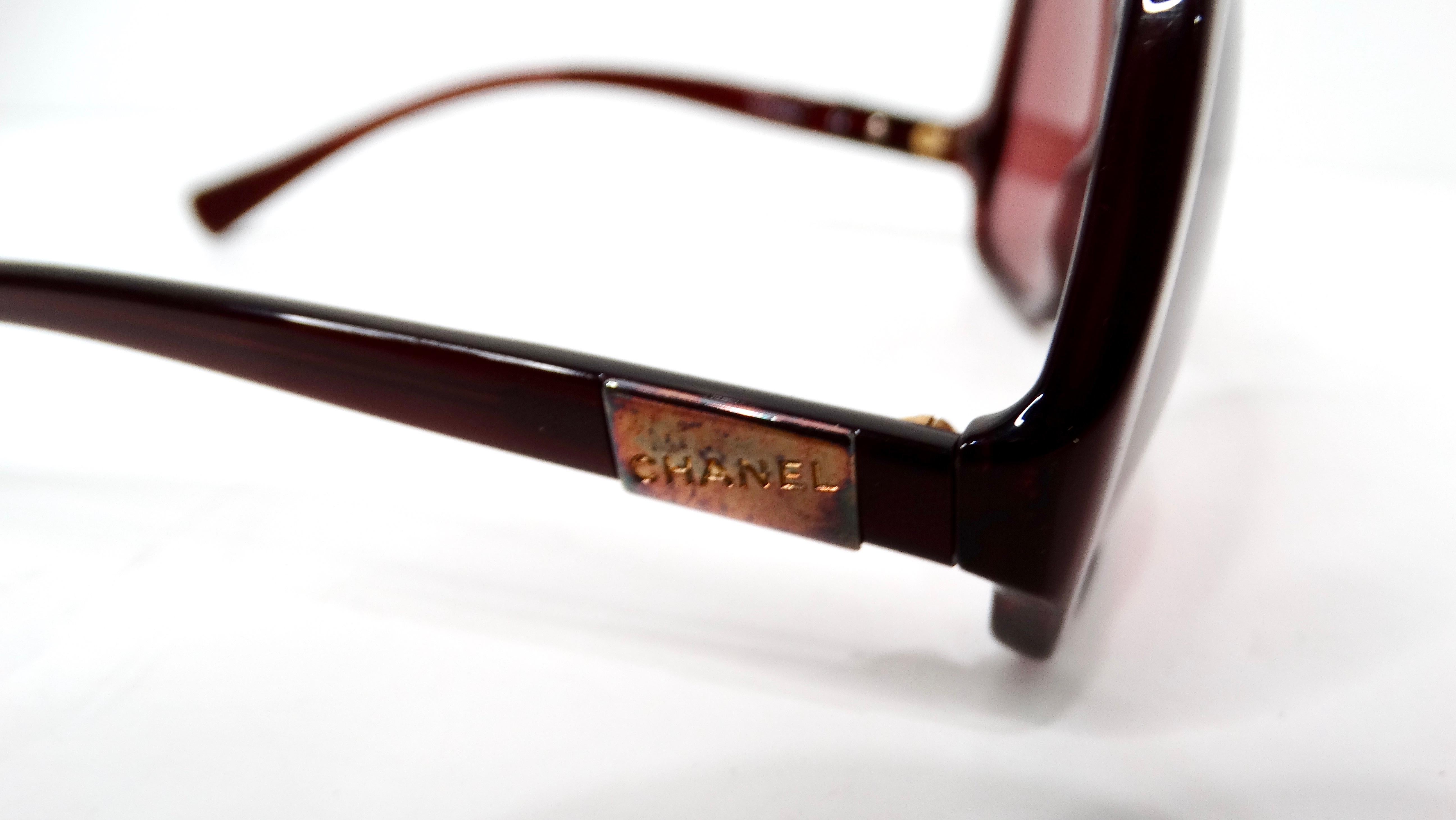 Y2K Chanel Rojo Gafas de sol redondas tintadas oversize en venta 4