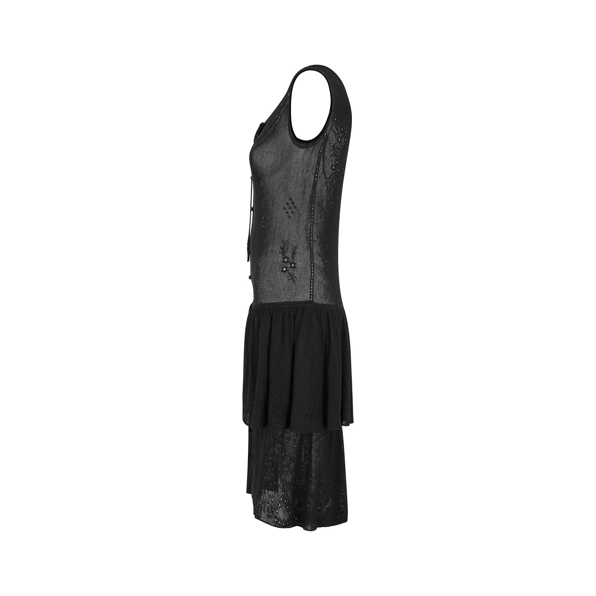 Noir Y2K Chanel - Robe sans manches boutonnée à fleurs noires en maille fine en vente