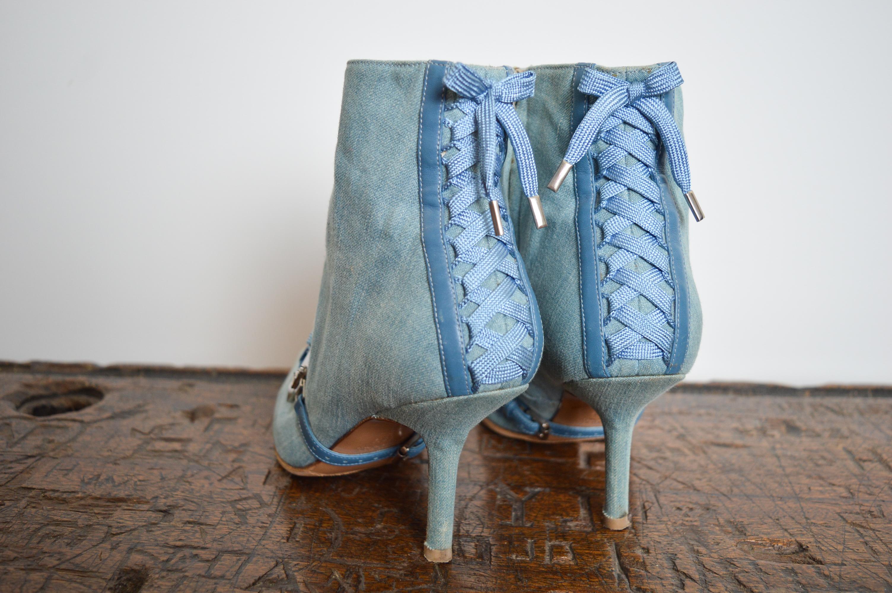 Y2k Christian Dior by Galliano Pale blue denim ‘admit it’ High heels ankle boots For Sale 2