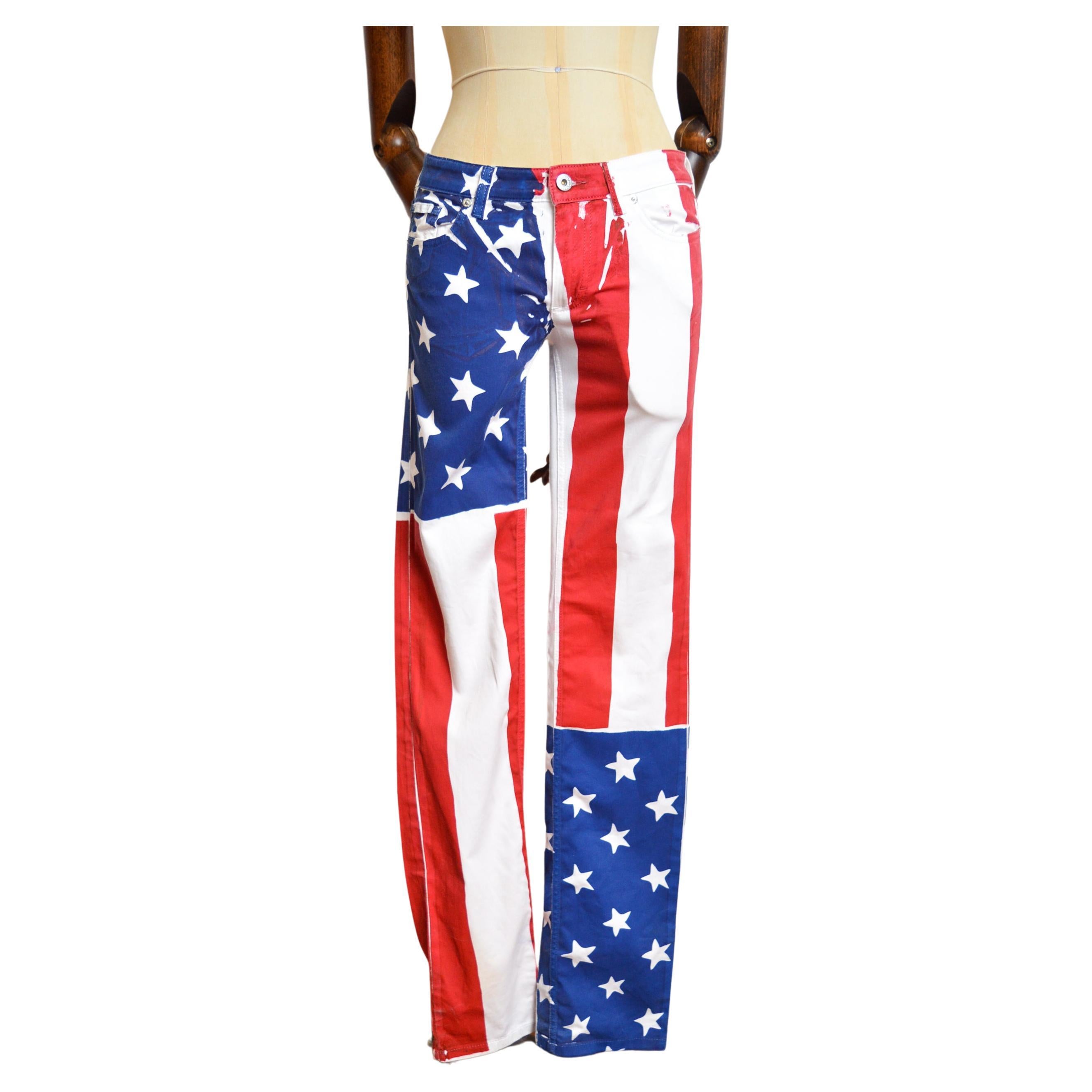 Y2k Dolce & Gabbana Amerikanische Flagge Sterne & gestreifte, tief ausgeschnittene, schlanke Jeans - Hose im Angebot
