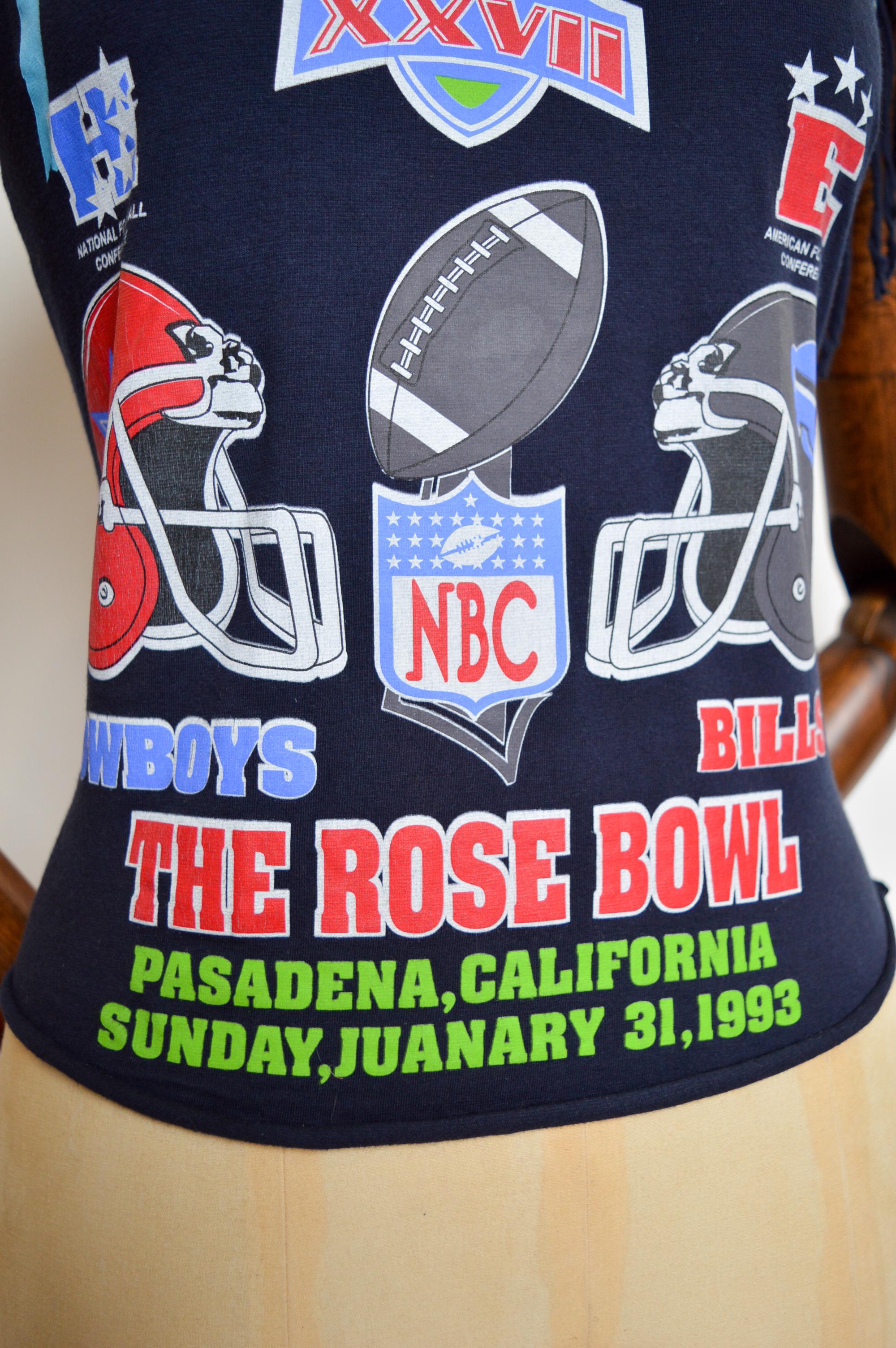 Y2k Dolce & Gabbana Rose bowl Varsity print 2000's Top - Vintage NFL Baby Tee For Sale 1