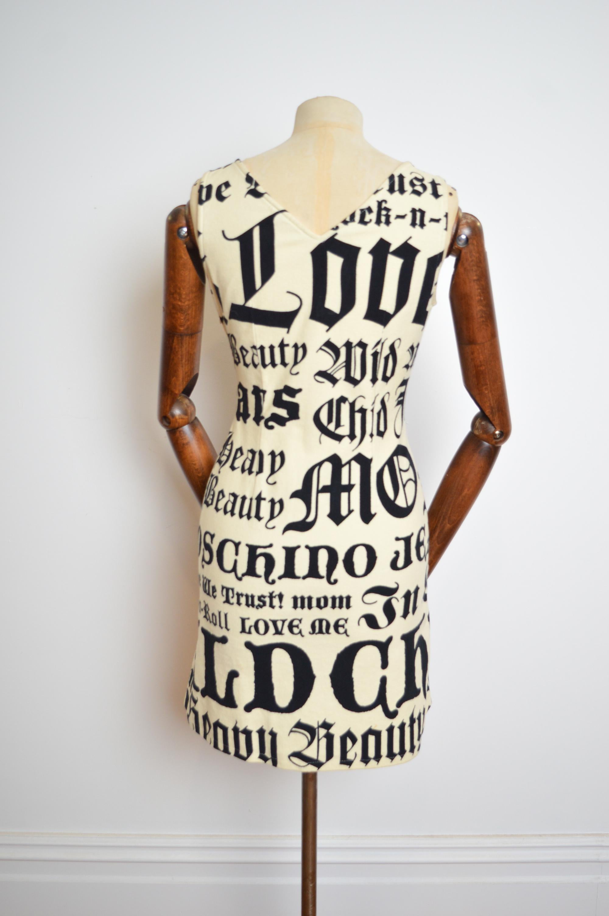 Y2K Gothic font MOSCHINO All over 2000s Rock N Roll Word print mini Shift Dress For Sale 5