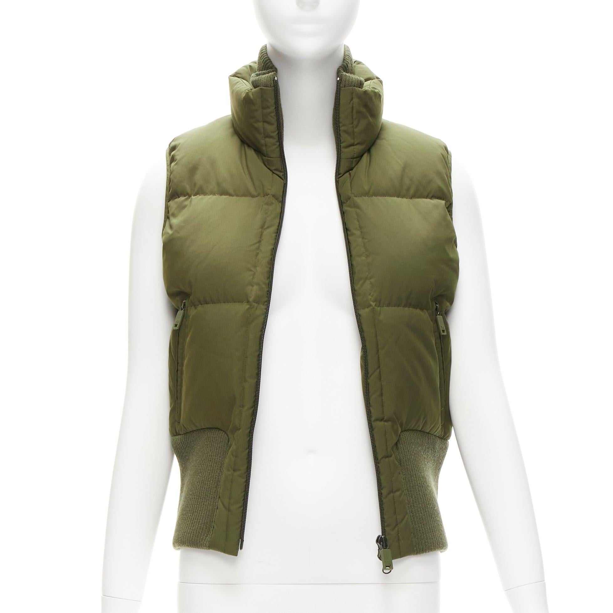 Y3 YOHJI YAMAMOTO green nylon logo high neck cropped zip puffer vest XS
Reference: ANWU/A01083
Brand: Y3
Material: Fabric
Color: Green
Pattern: Solid
Closure: Zip
Lining: Green Fabric
Extra Details: Y-3 logo printed at back
Made in: