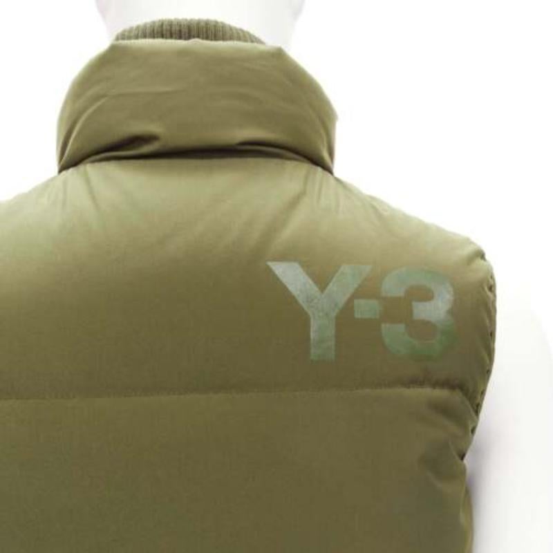 Y3 YOHJI YAMAMOTO green nylon logo high neck cropped zip puffer vest XS
Reference: ANWU/A01083
Brand: Y3
Material: Fabric
Color: Green
Pattern: Solid
Closure: Zip
Lining: Green Fabric
Extra Details: Y-3 logo printed at back
Made in: