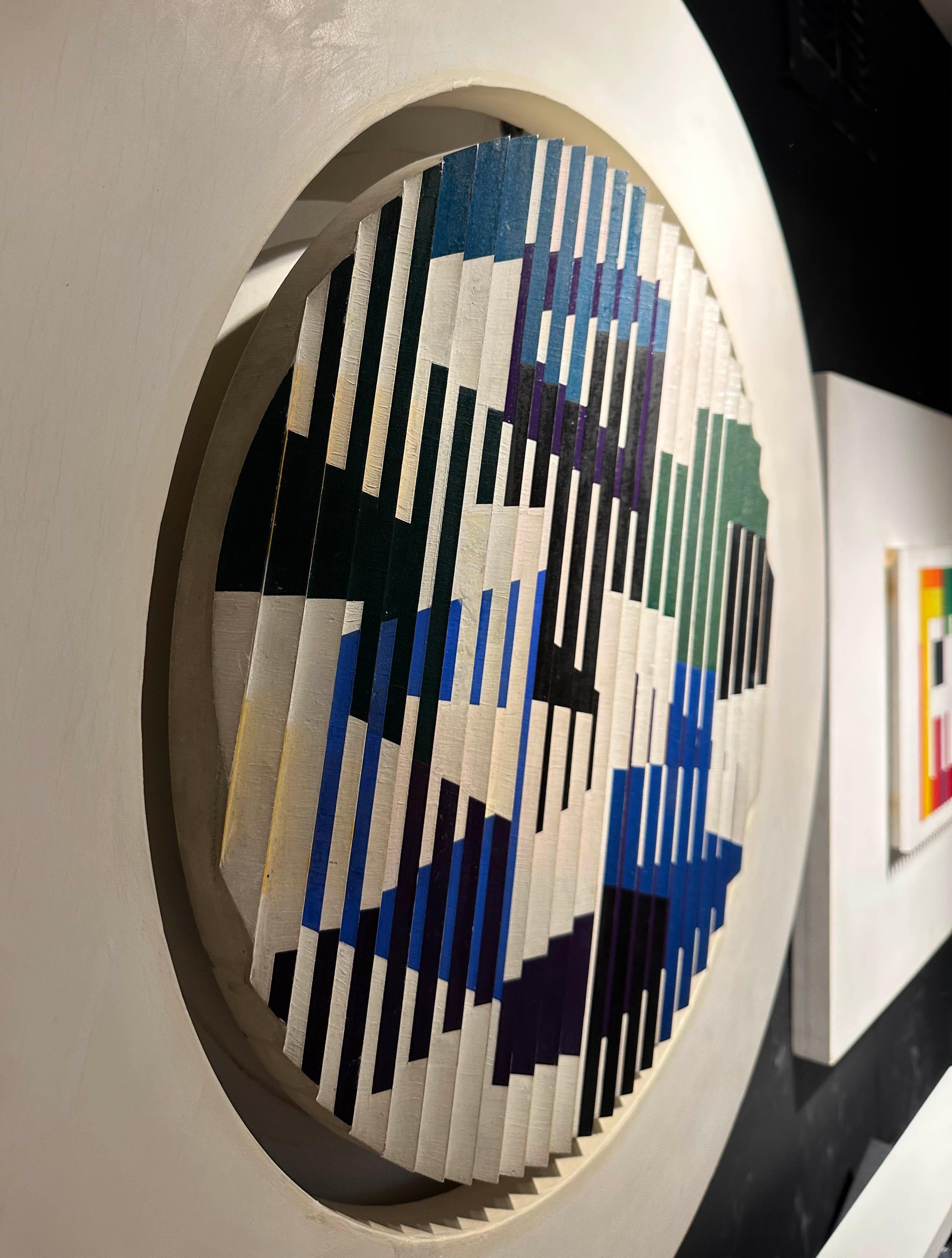 Colorful Kinetic original oil on wood round painting by Yaacov Agam For Sale 6