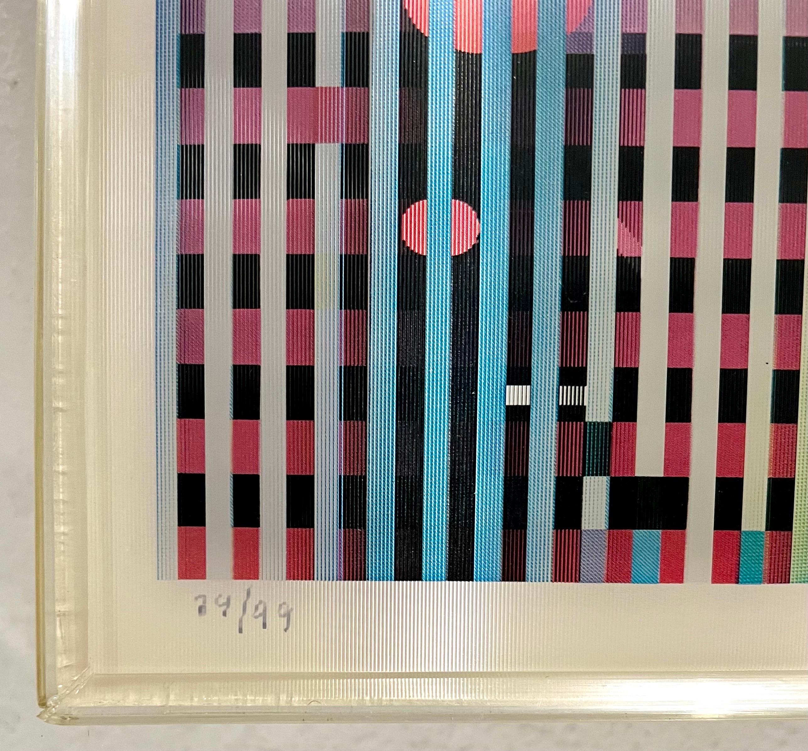 Yaacov Agam, israeliano (nato nel 1928)
Firmato a mano e numerato.
Agamografo cinetico a lenti lenticolari in edizione limitata 
Intitolato 