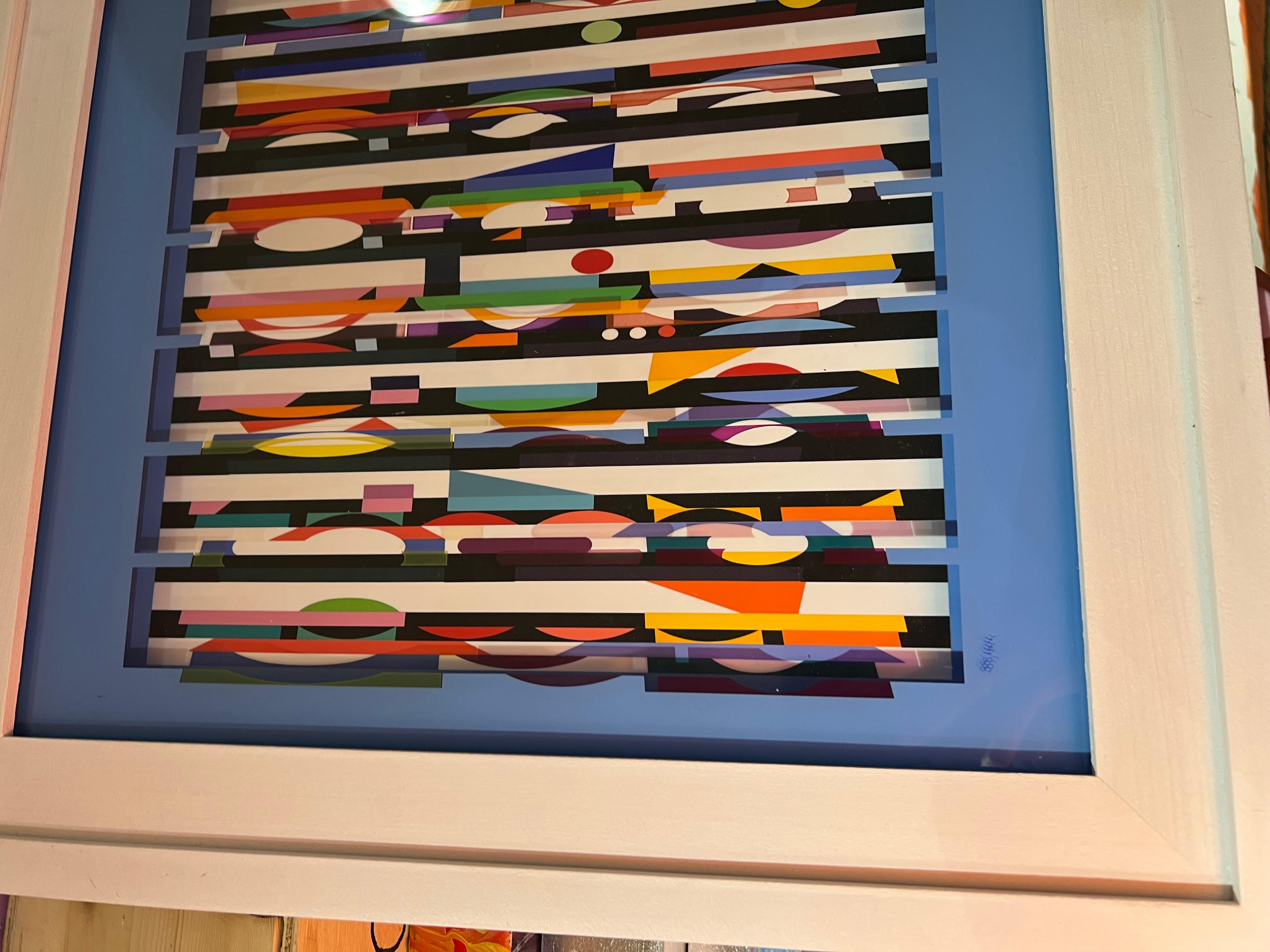 Sehr schöner und farbenfroher Siebdruck auf Plexiglas von dem israelischen Künstler Yaacov Agam.
Auflage von 144 Exemplaren, signiert und nummeriert.
das Werk ist mit einem weißen Rahmen versehen.
