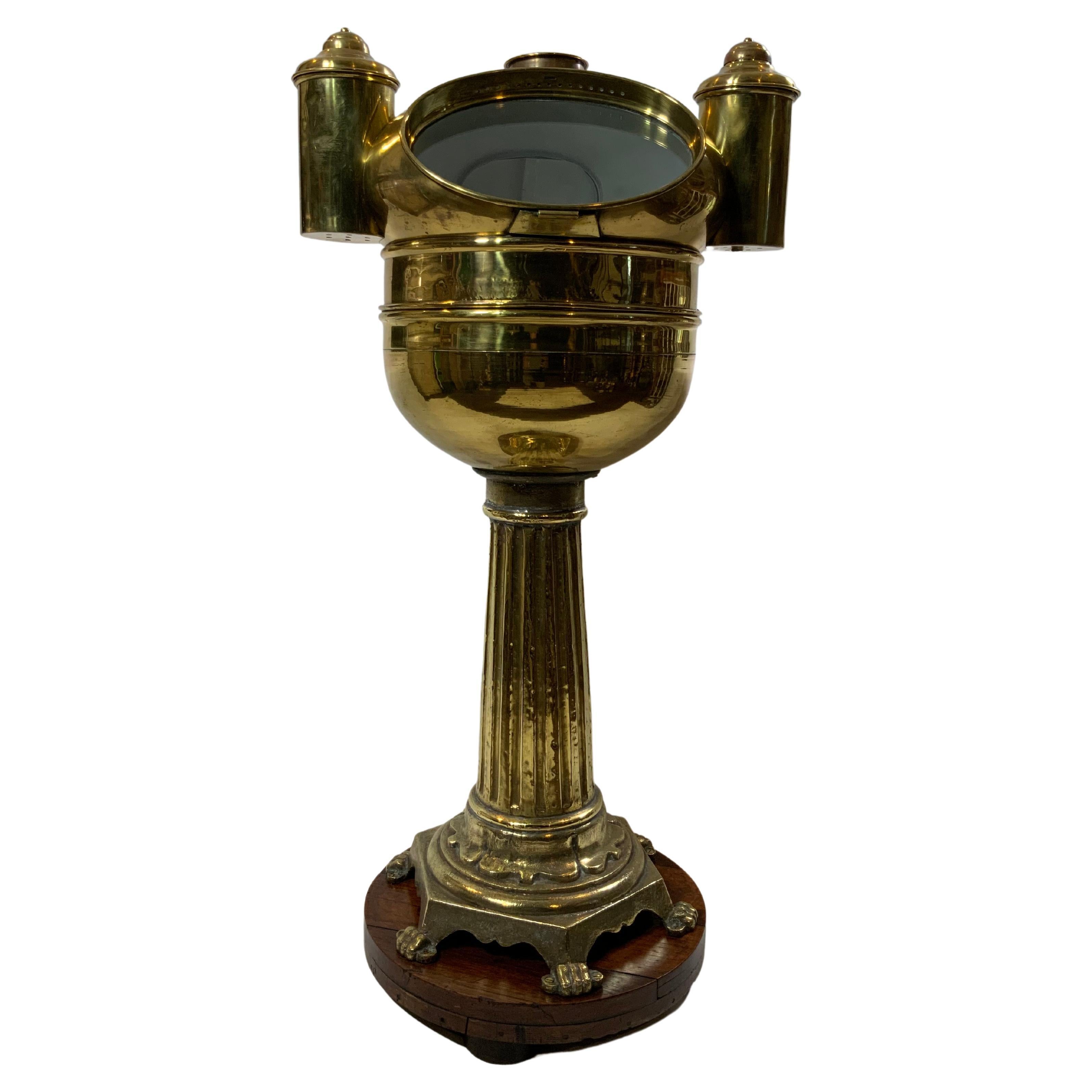 Yacht Binnacle aus Italien, um 1880, mit Trockenkartenkompass aus Italien im Angebot