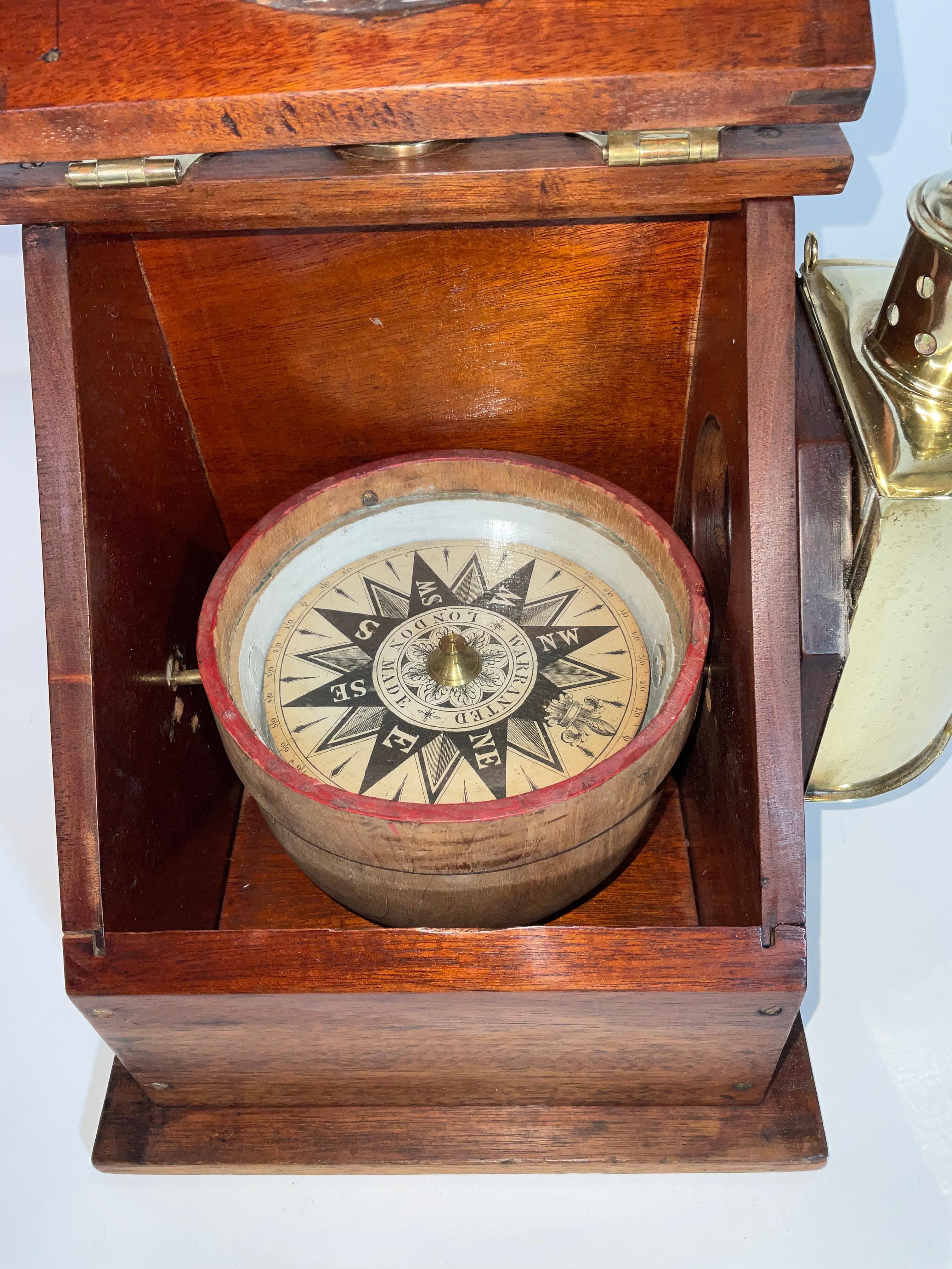 Binnacle de yacht avec compas Wood Bowl en vente 3