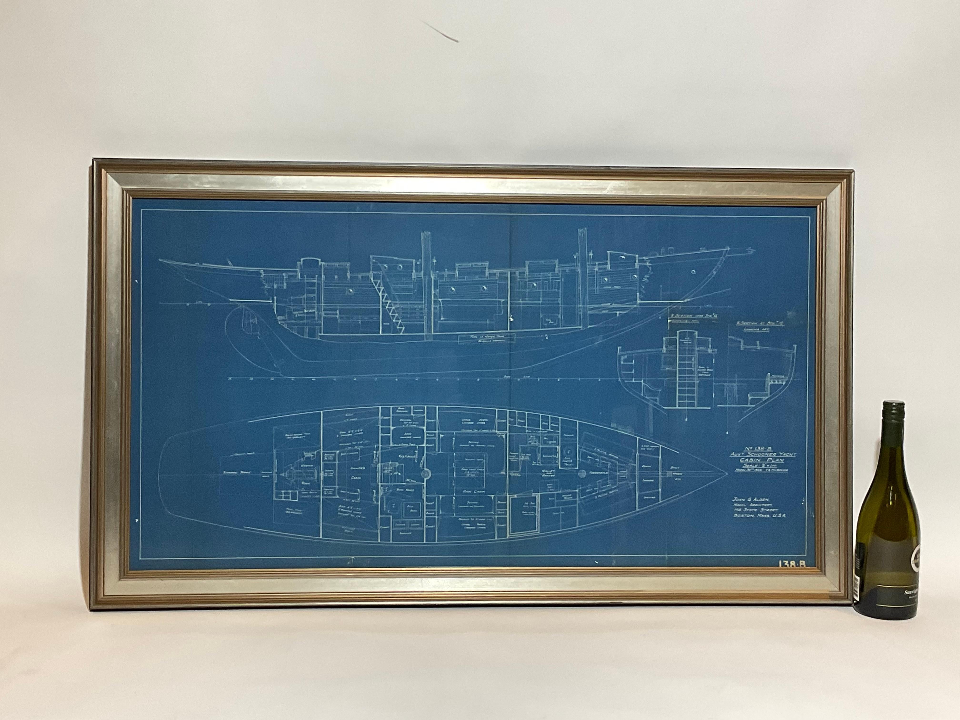 Authentischer Marinearchitektenentwurf eines Zweiundsechzig-Fuß-Schoners von John ALDEN aus Boston. Der Plan wurde von C.G. gezeichnet. McGregor. Dies ist ein Kabinenplan, der mit einem halben Zoll gleich einem Fuß gezeichnet ist. Der Plan zeigt die