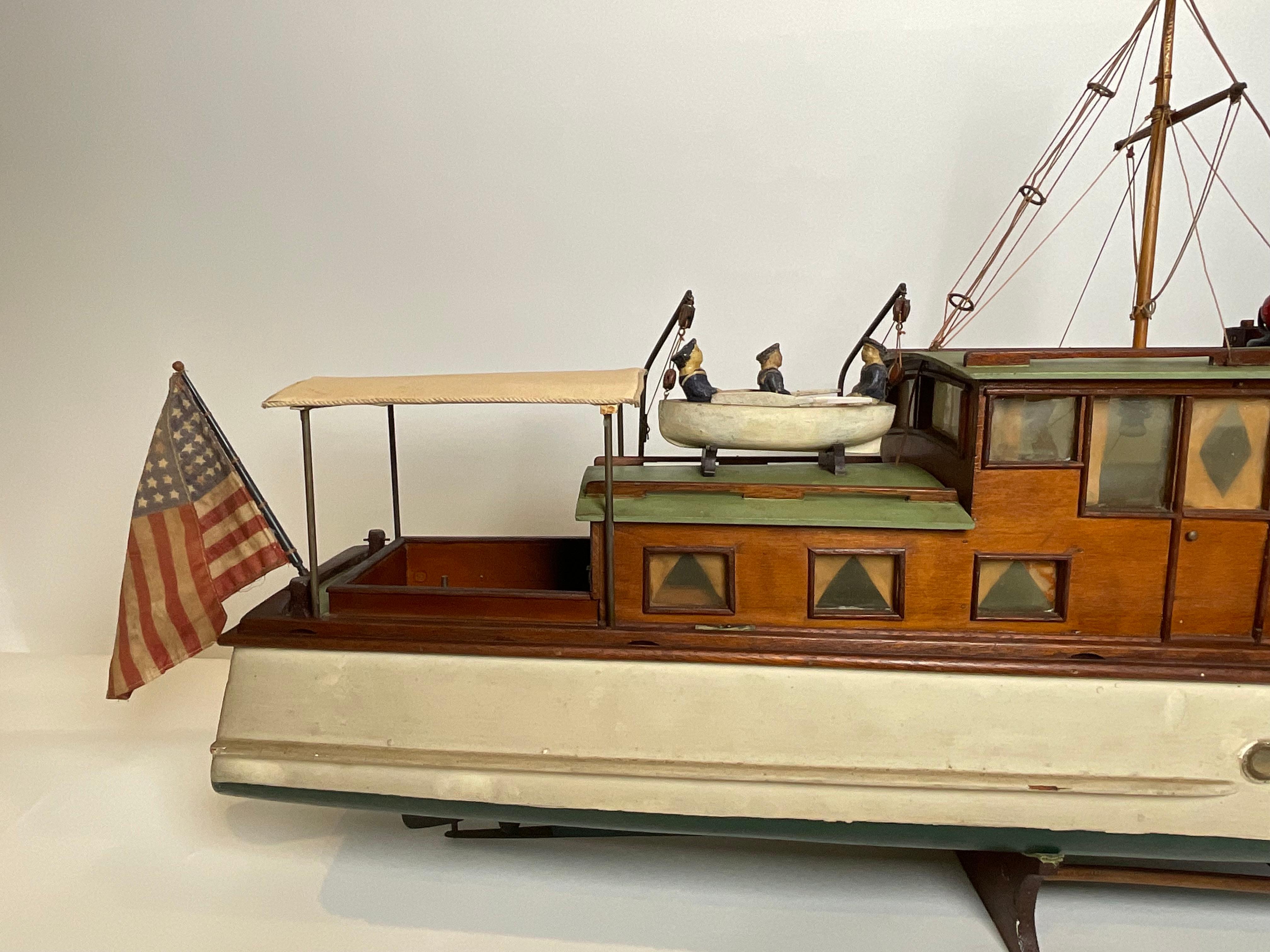 Modèle de bateau du Nellie J de Duxbury en vente 5
