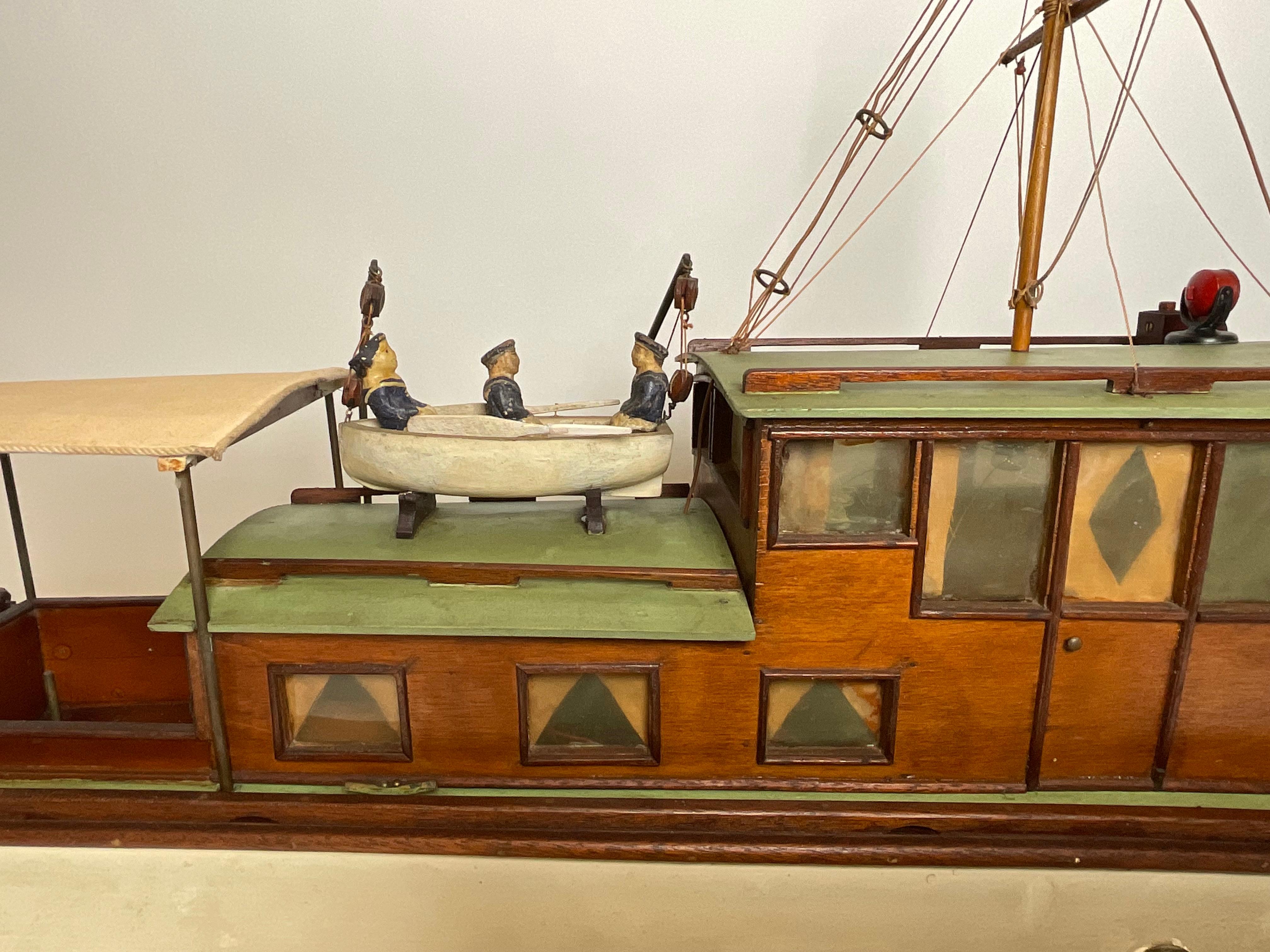 Modèle de bateau du Nellie J de Duxbury en vente 6