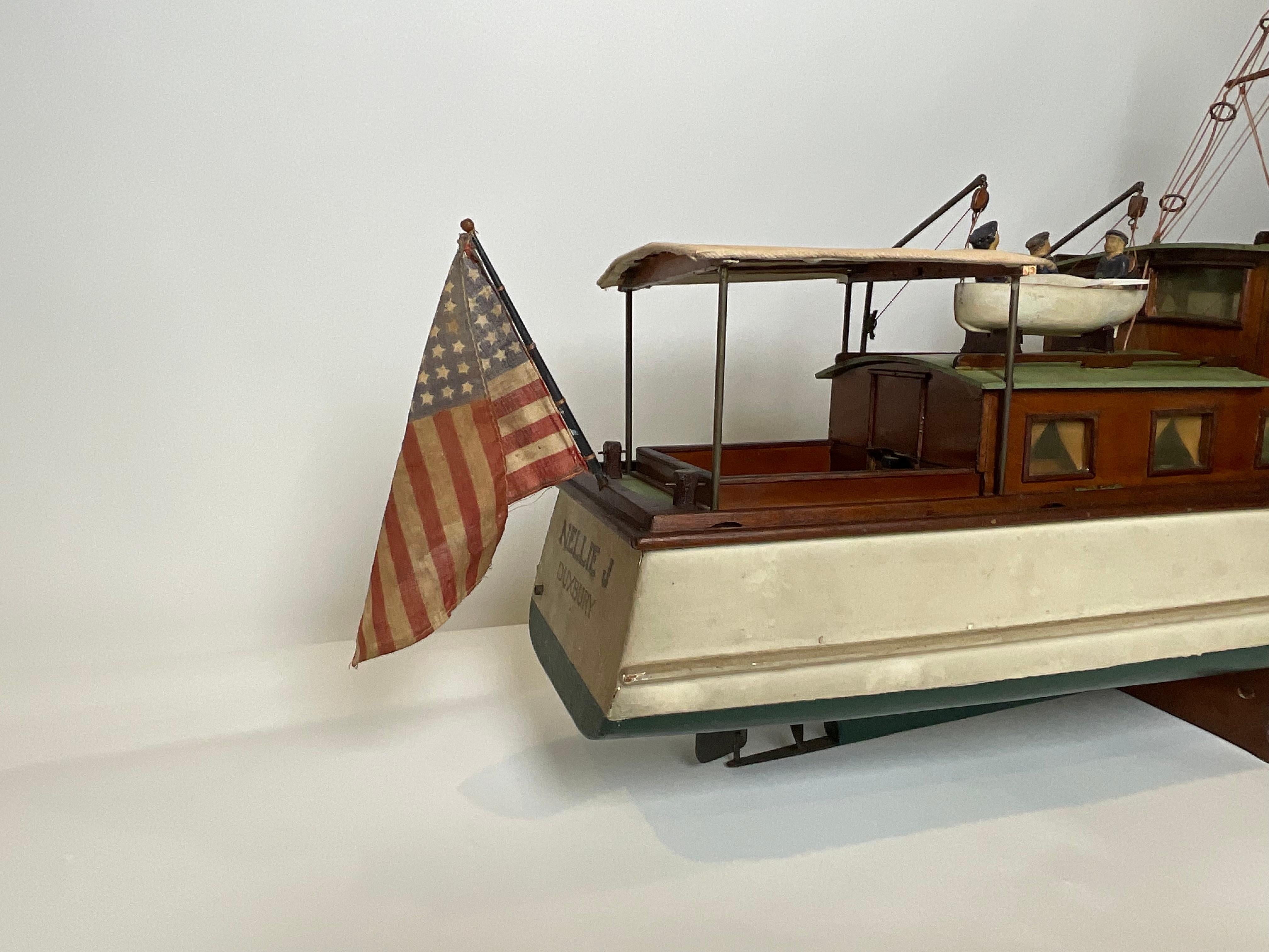 Modèle de bateau du Nellie J de Duxbury en vente 8