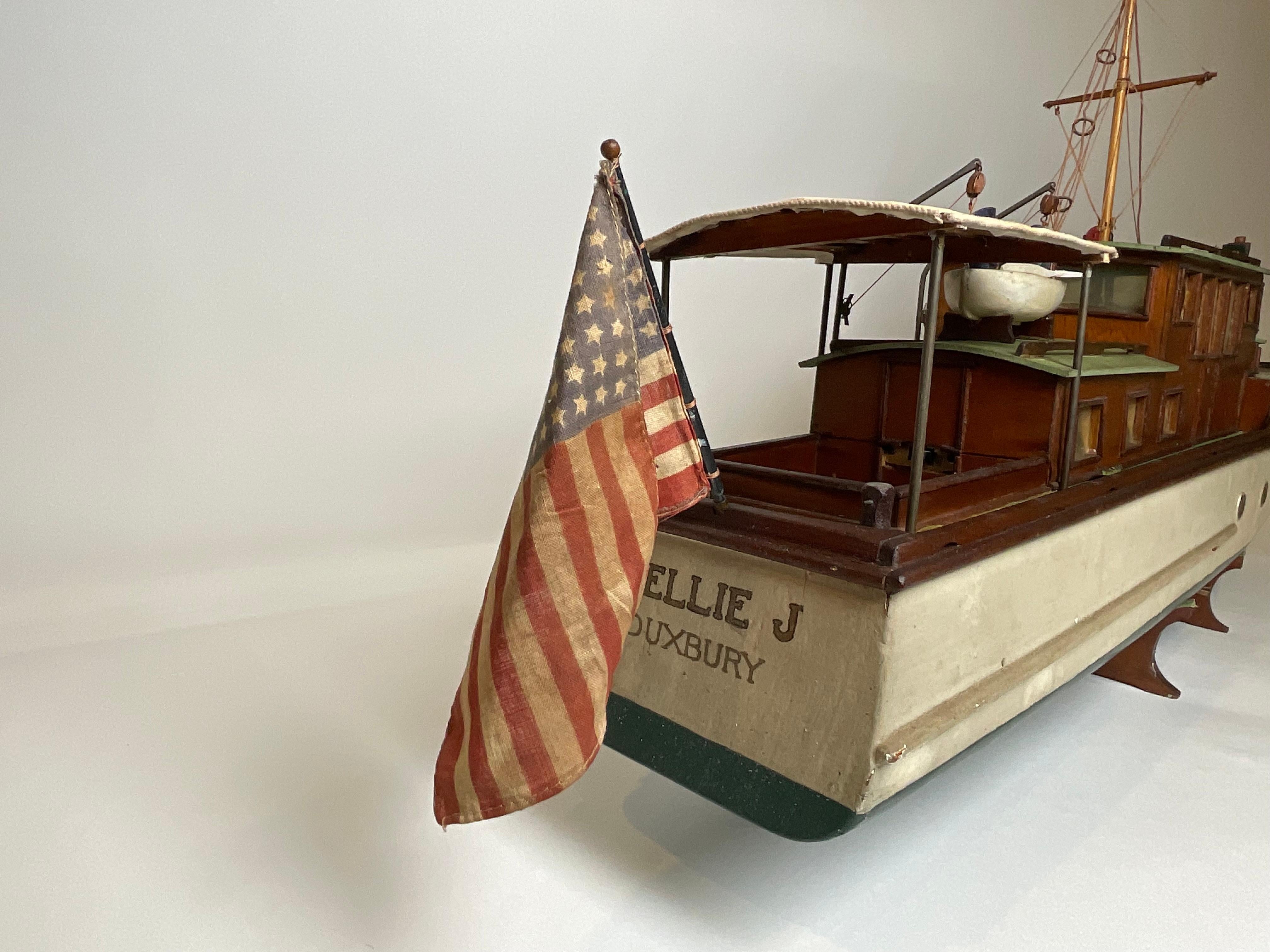 Modèle de bateau du Nellie J de Duxbury en vente 9