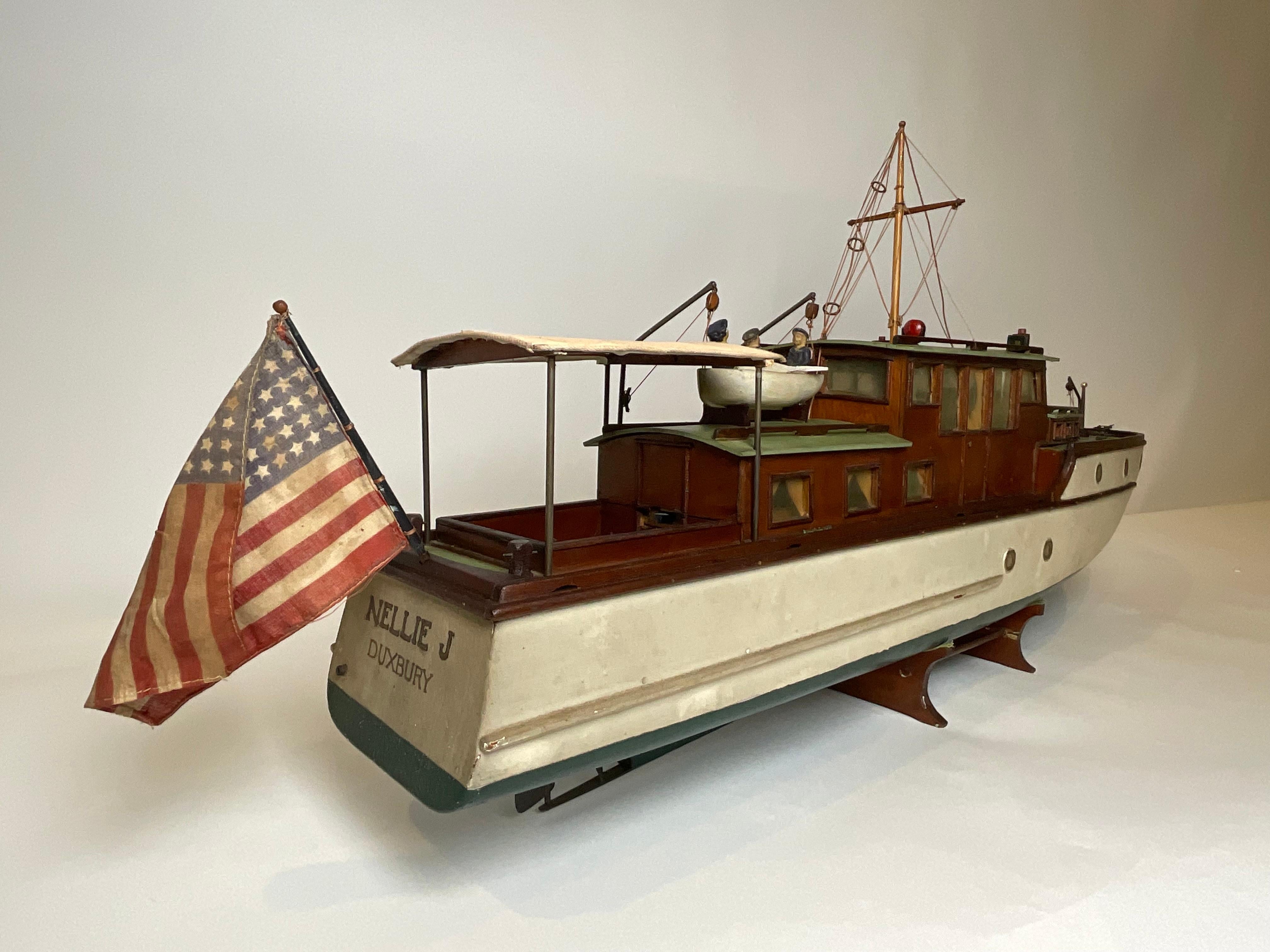 Modèle de bateau du Nellie J de Duxbury en vente 12