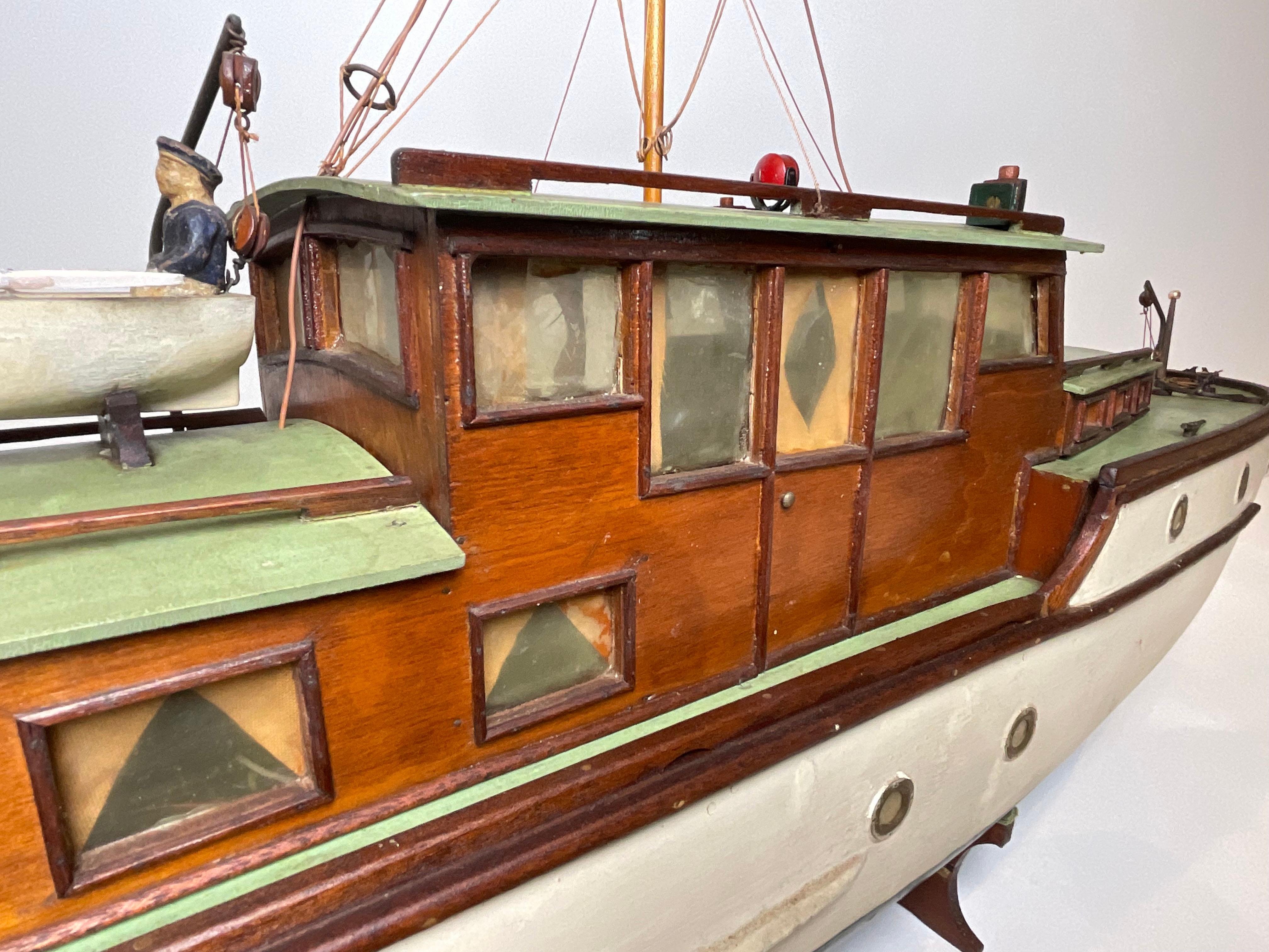 Modèle de bateau du Nellie J de Duxbury en vente 14