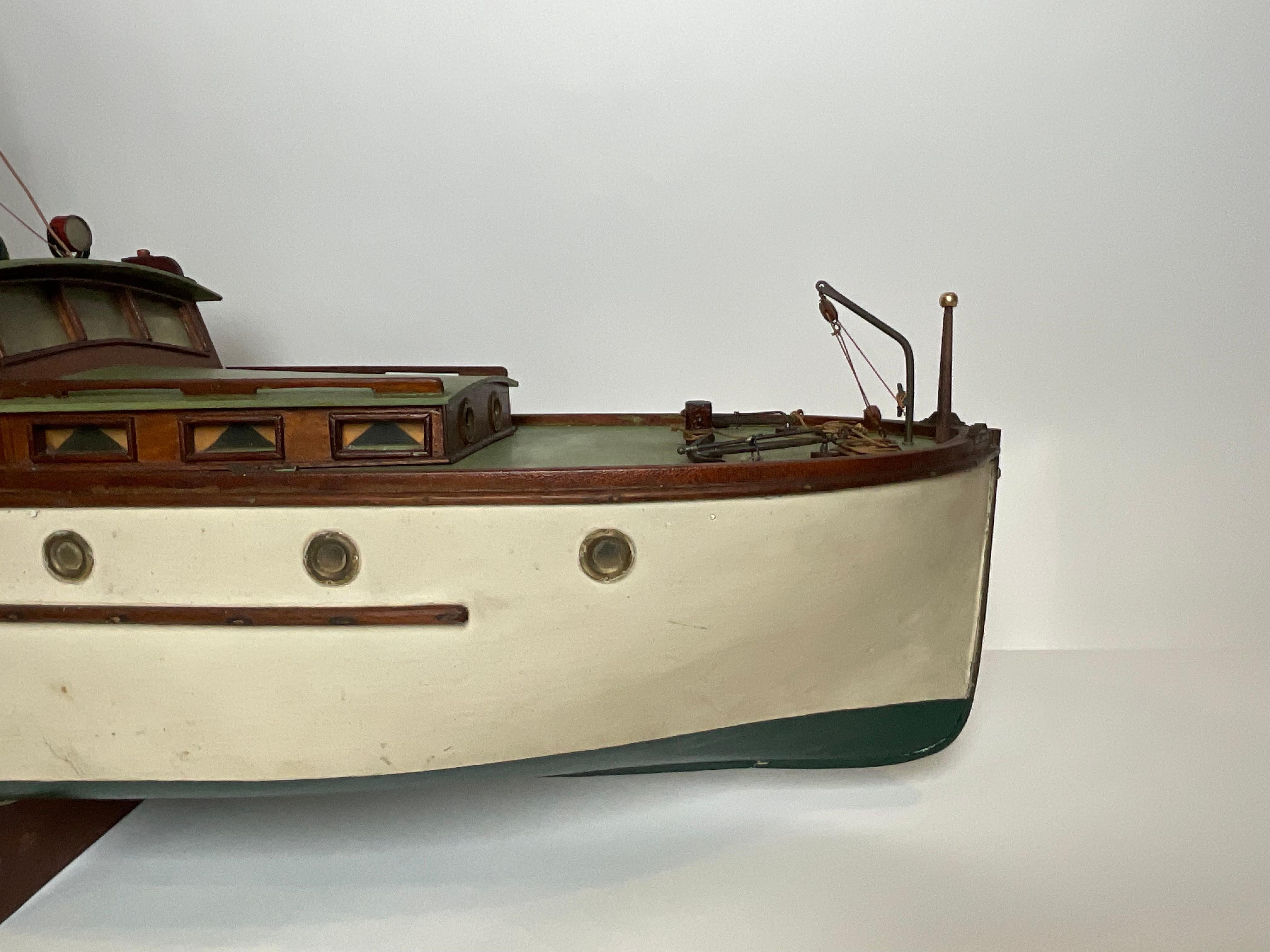 Milieu du XXe siècle Modèle de bateau du Nellie J de Duxbury en vente