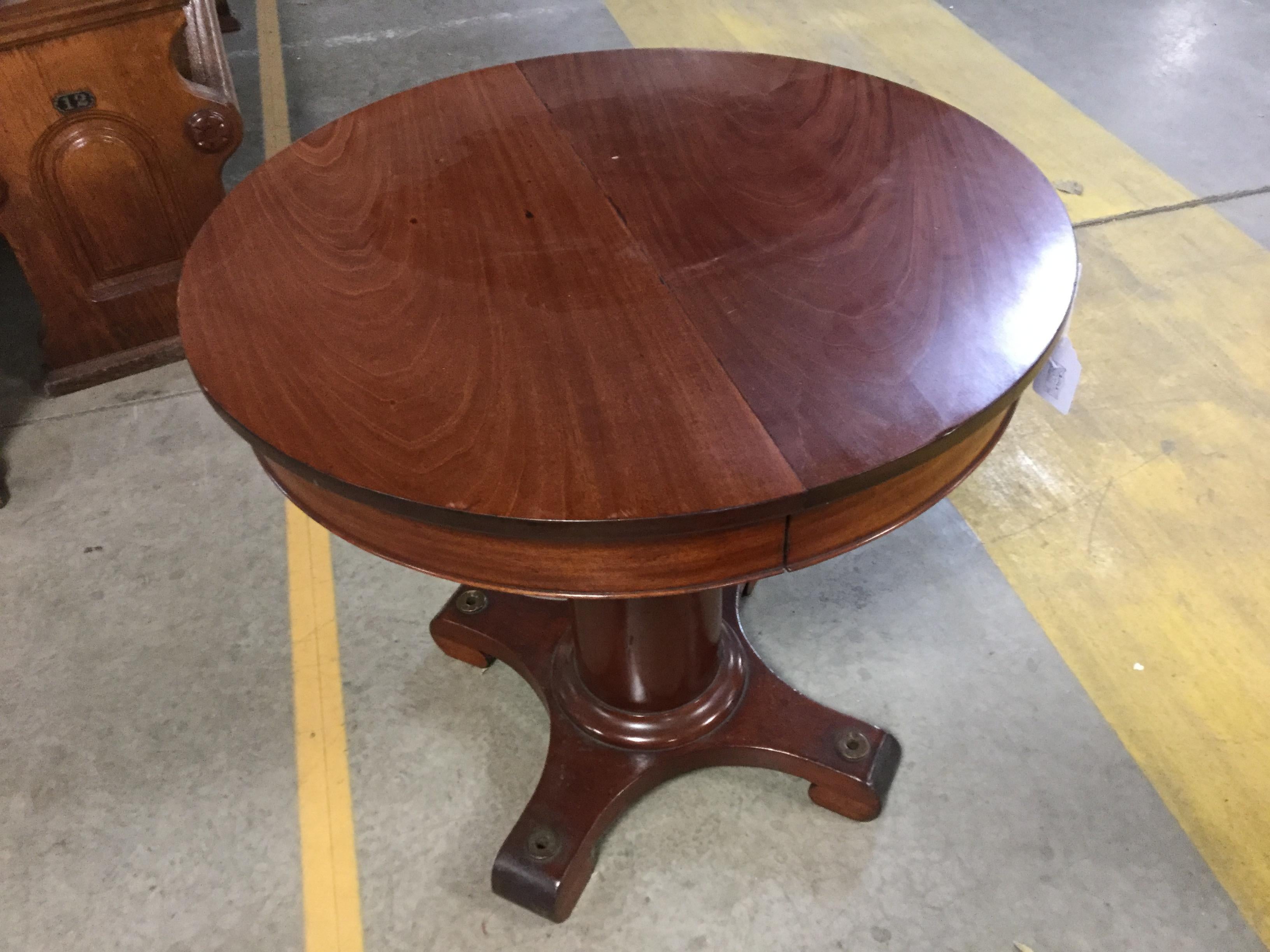 Yacht Table Round Dining or Side Table, 1920s In Good Condition For Sale In North Beninngton, VT